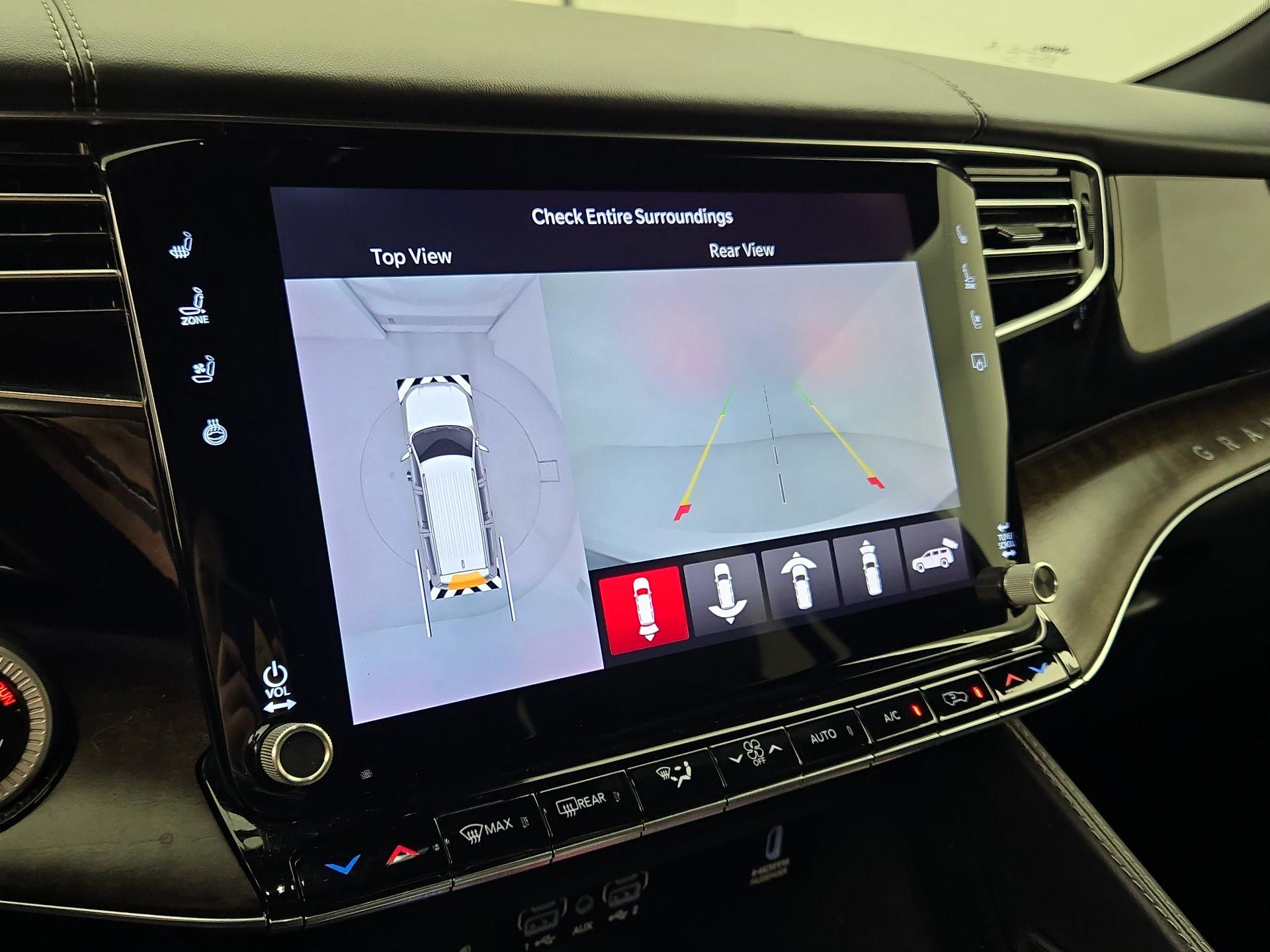 Thumbnail: 2022 Jeep Grand Wagoneer - 15