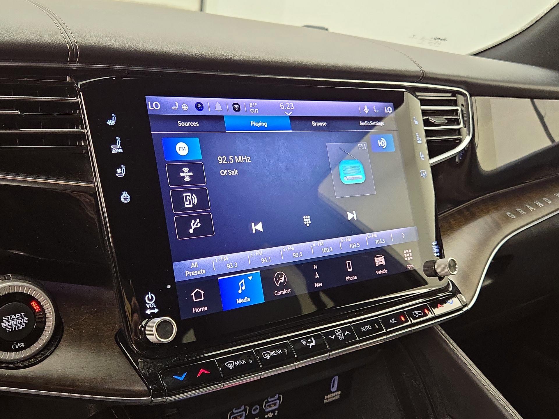 Thumbnail: 2022 Jeep Grand Wagoneer - 16