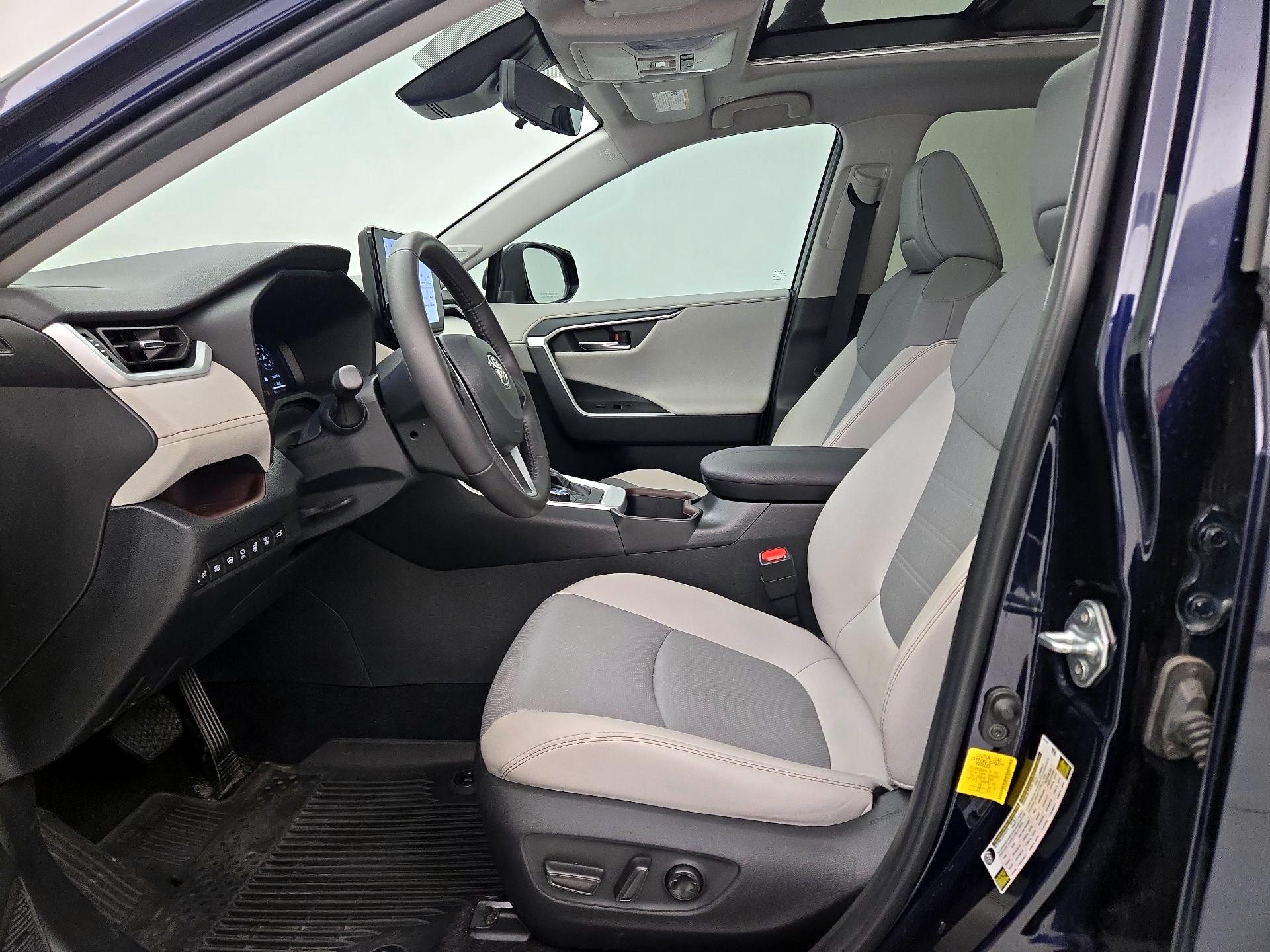 Thumbnail: 2023 Toyota RAV4 - 11