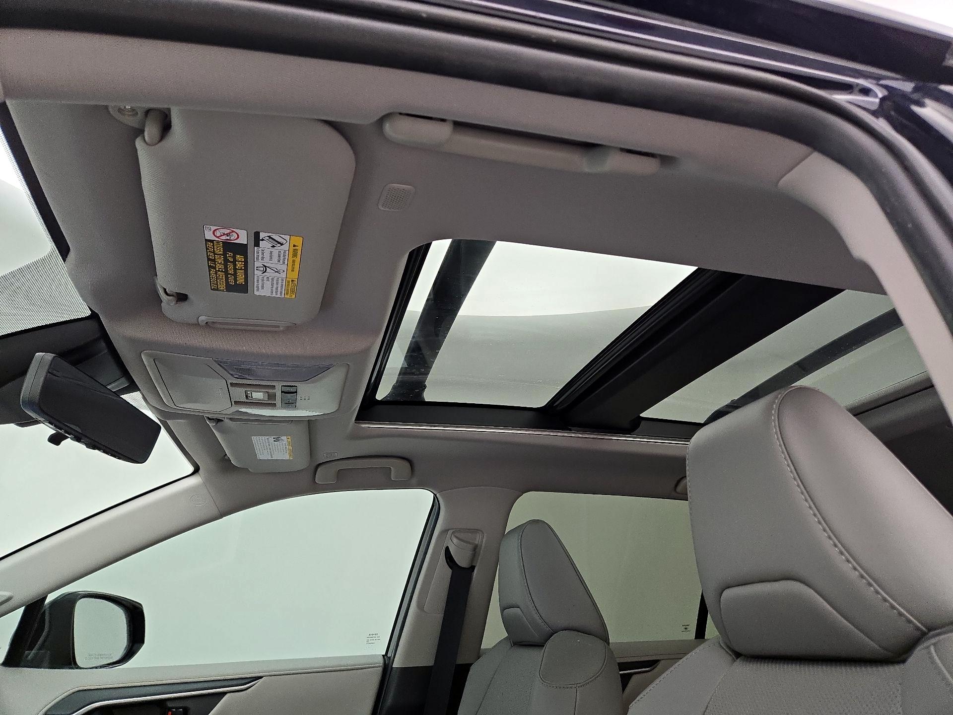 Thumbnail: 2023 Toyota RAV4 - 19