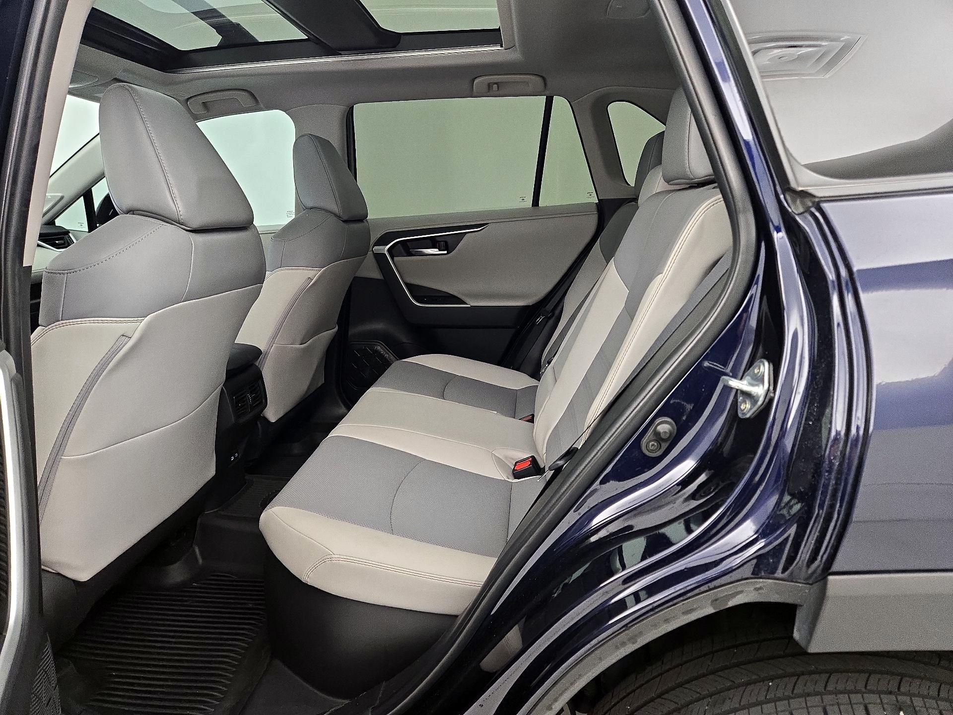 Thumbnail: 2023 Toyota RAV4 - 20