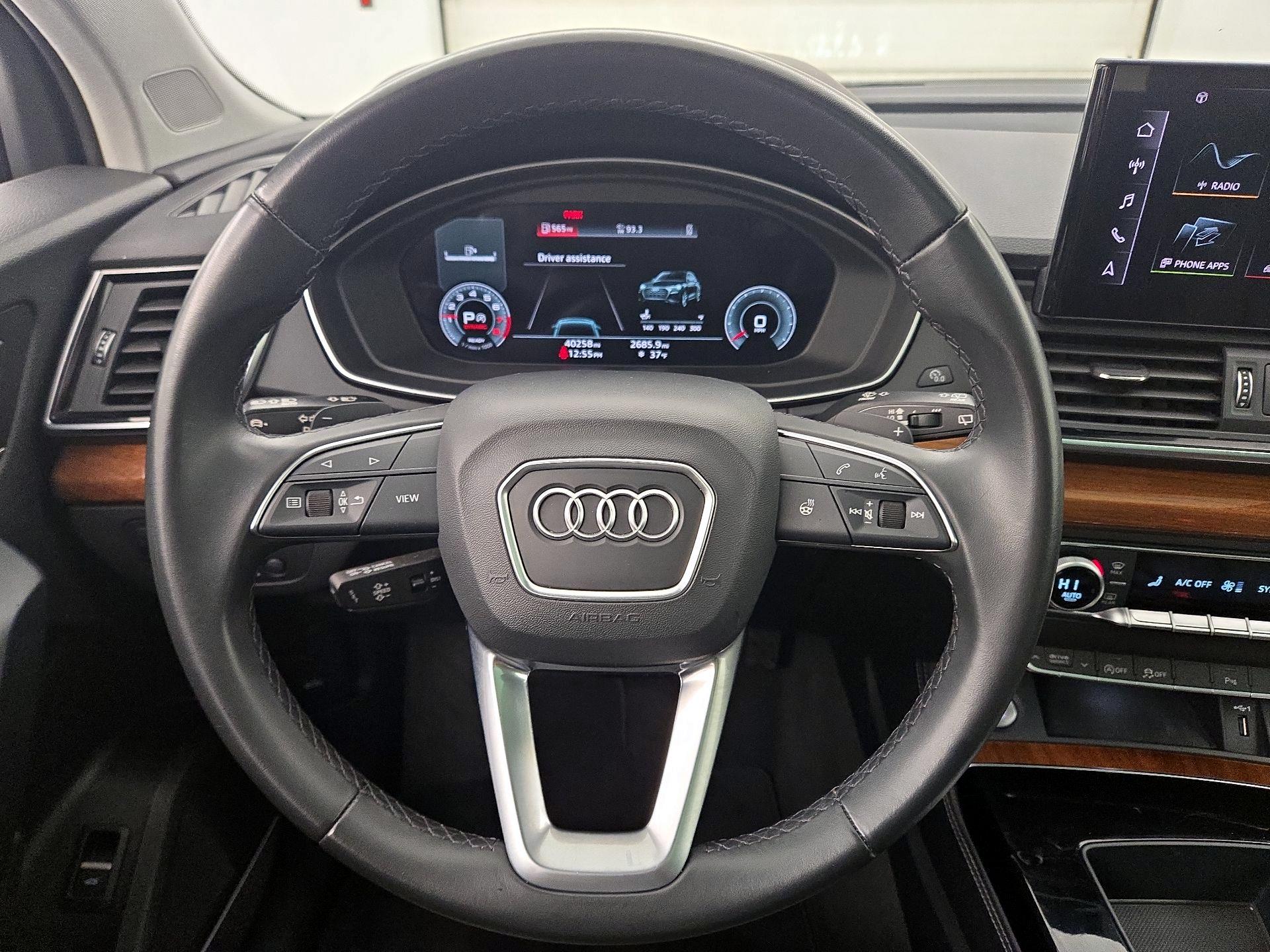 Thumbnail: 2023 Audi Q5 - 10