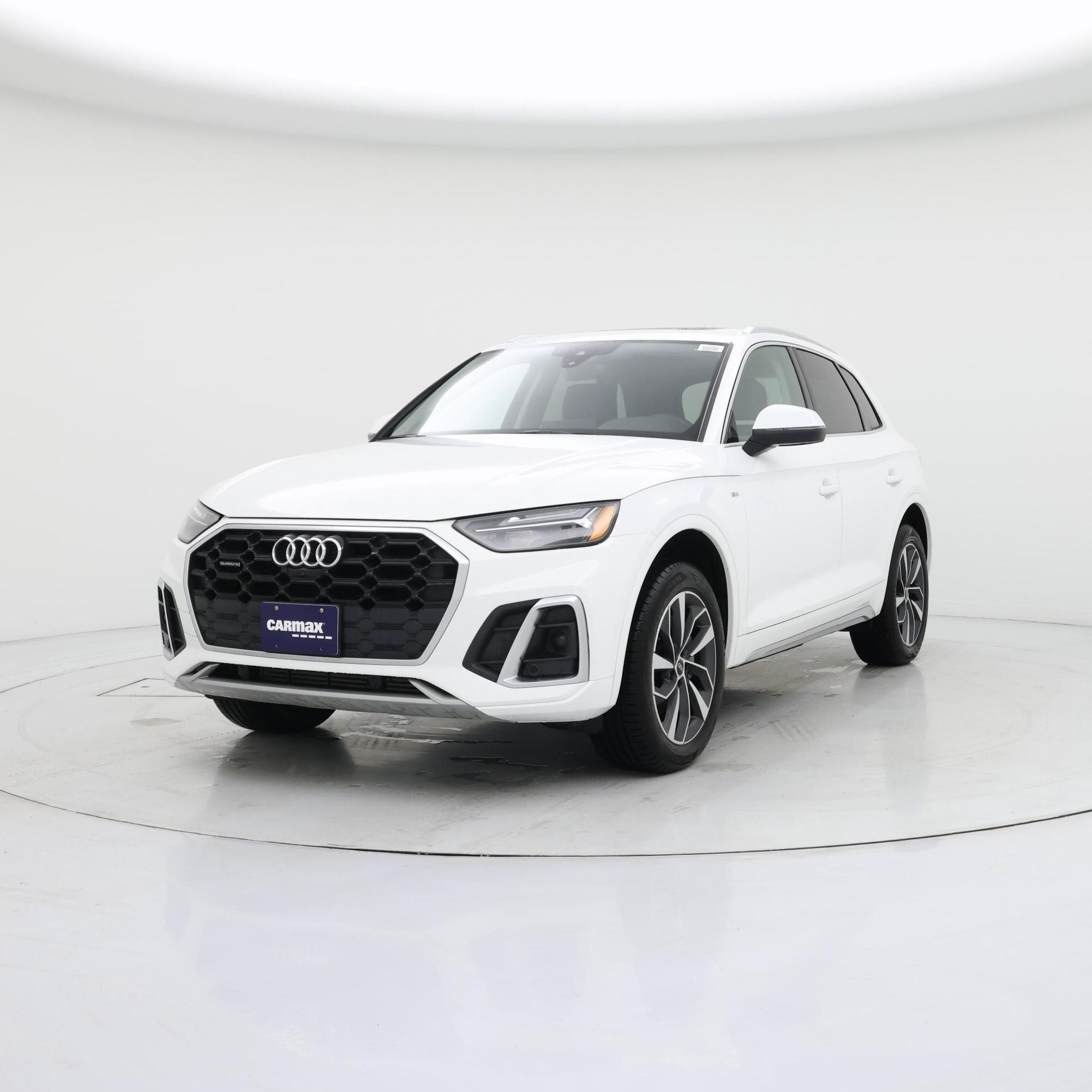 Thumbnail: 2023 Audi Q5 - 4