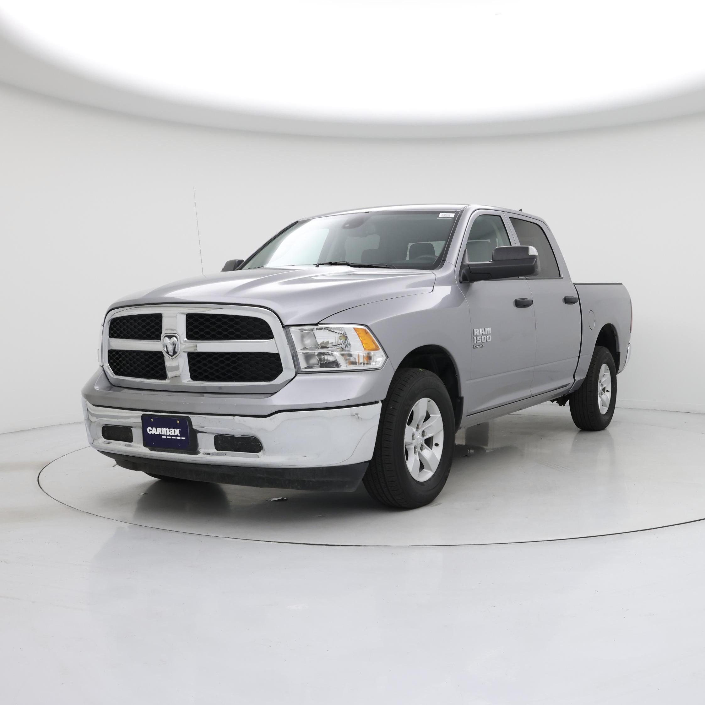 Thumbnail: 2023 RAM 1500 Classic - 4