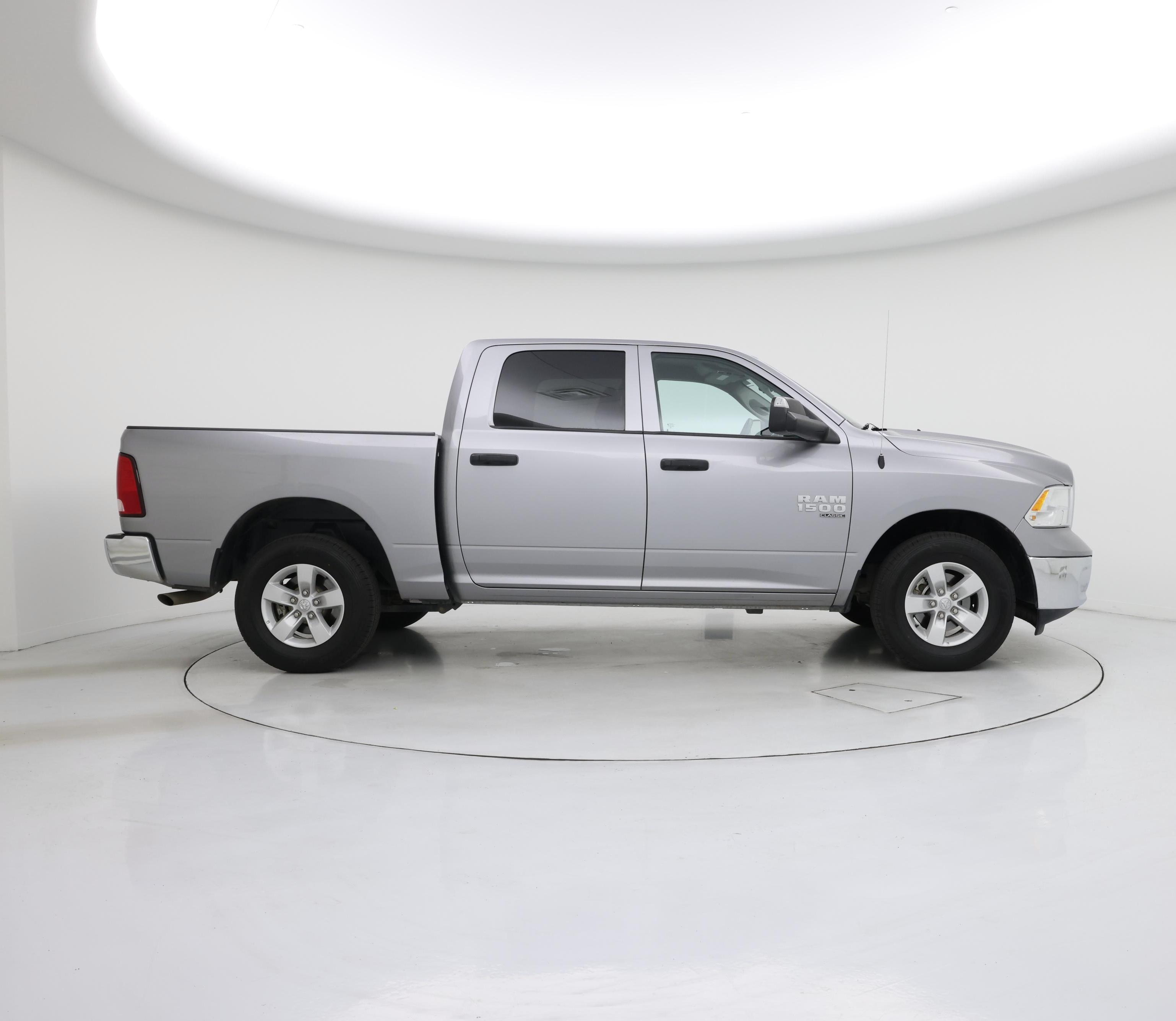 Thumbnail: 2023 RAM 1500 Classic - 7