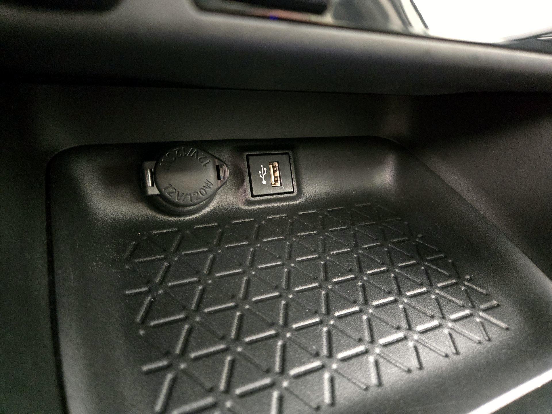 Thumbnail: 2024 Toyota RAV4 - 18