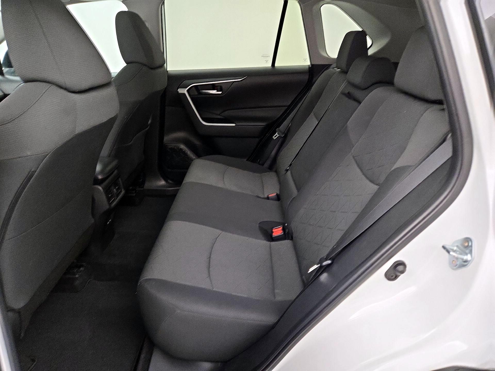 Thumbnail: 2024 Toyota RAV4 - 20