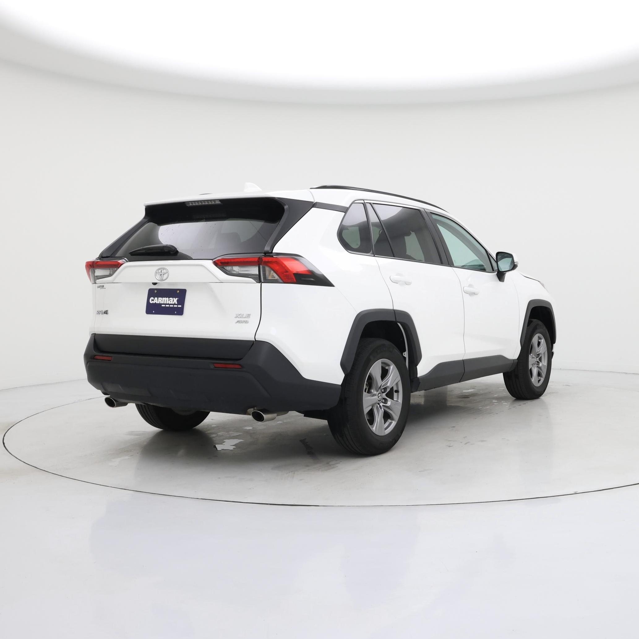 Thumbnail: 2024 Toyota RAV4 - 8