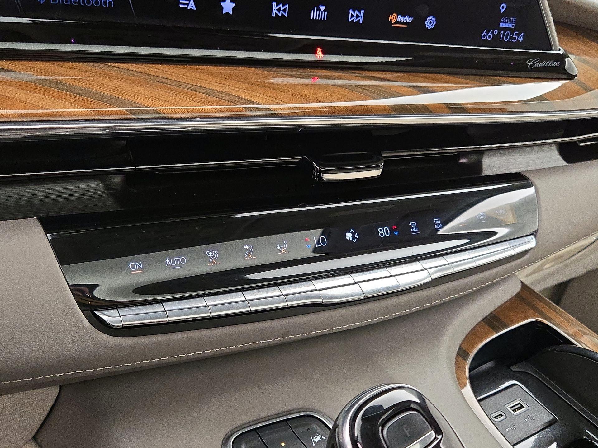 Thumbnail: 2024 Cadillac Escalade - 16