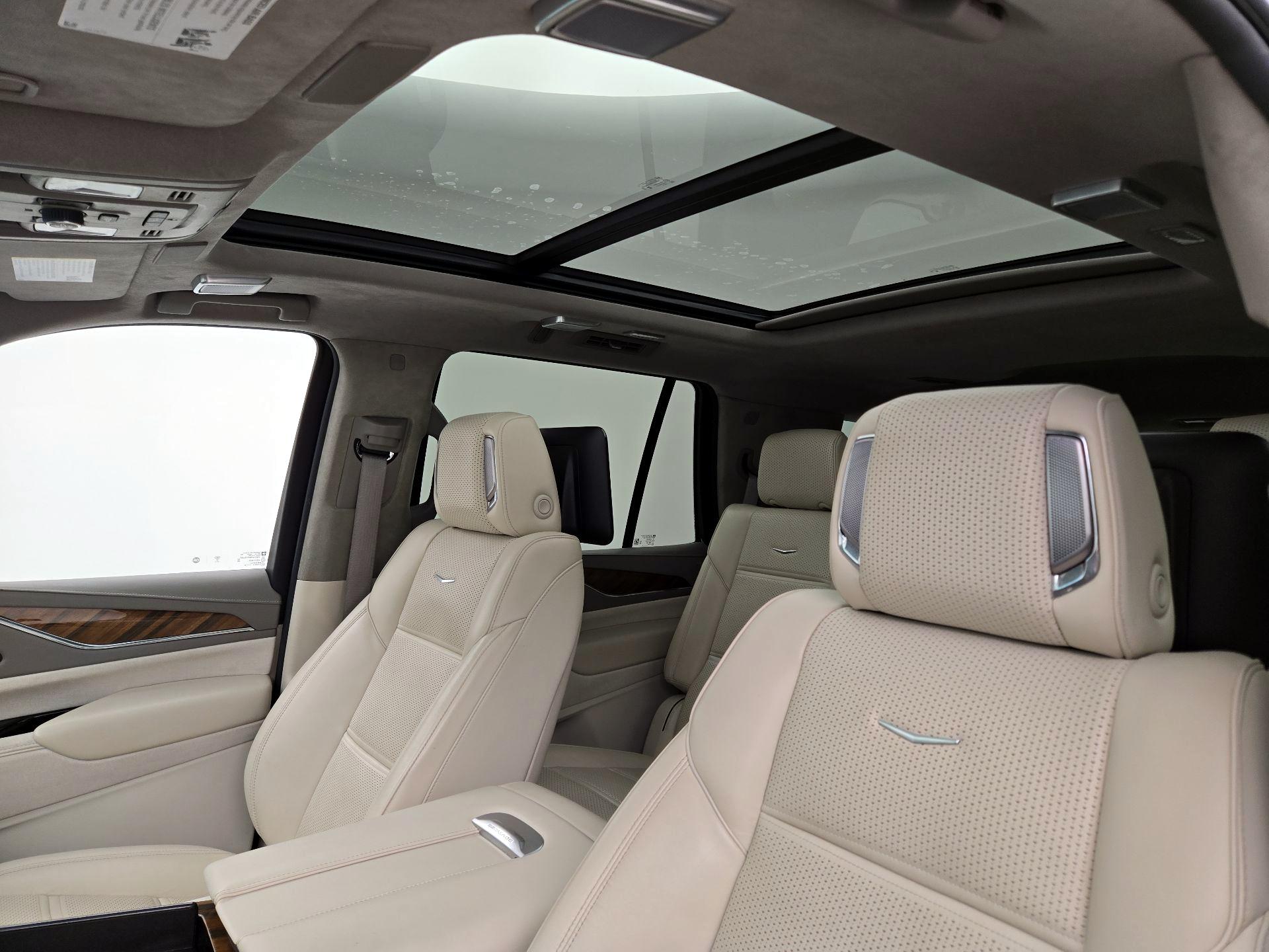 Thumbnail: 2024 Cadillac Escalade - 19