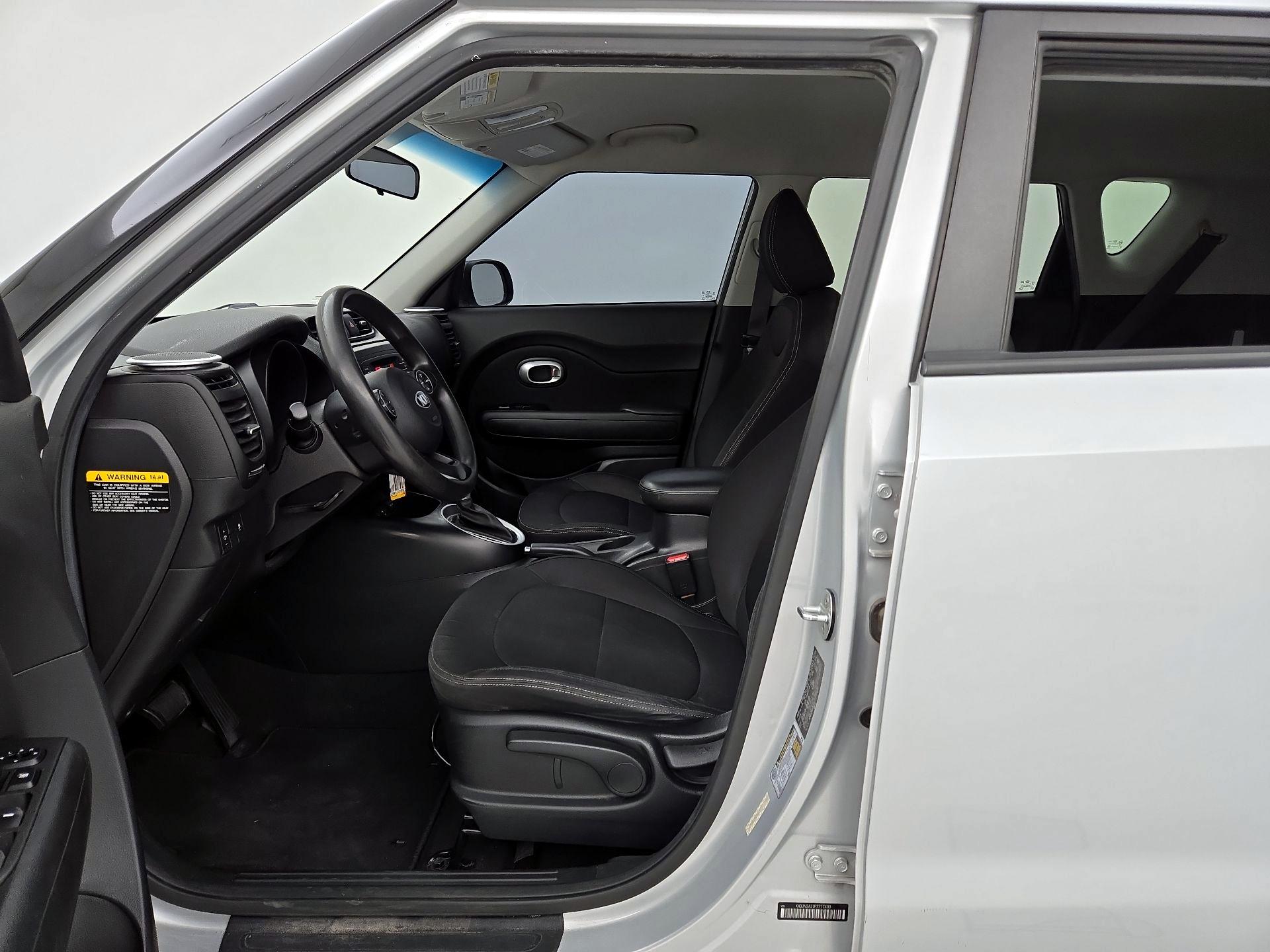 Thumbnail: 2015 Kia Soul - 11