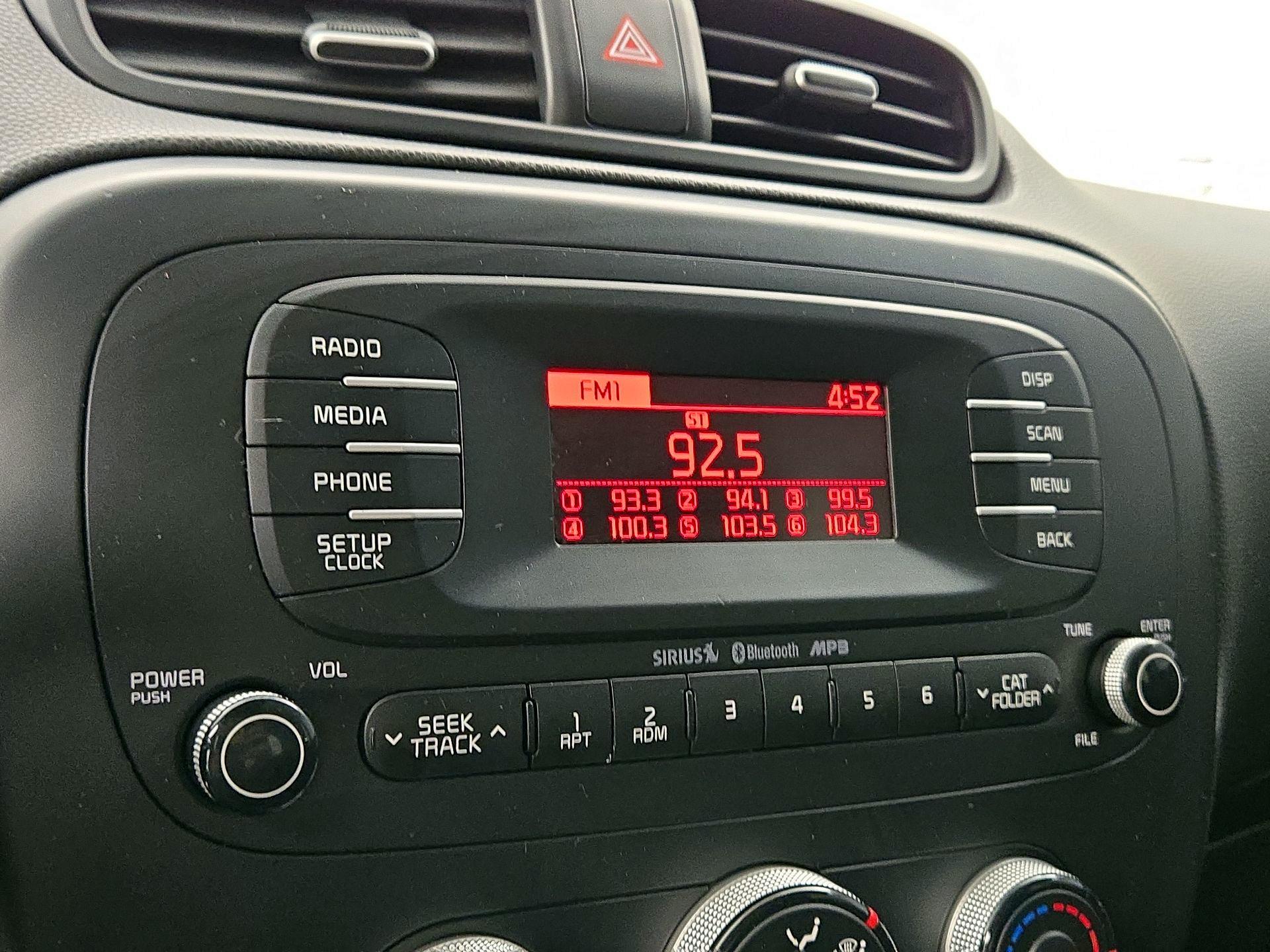 Thumbnail: 2015 Kia Soul - 14