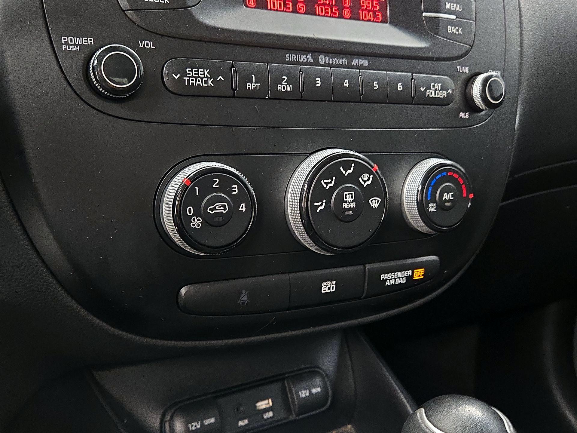 Thumbnail: 2015 Kia Soul - 15