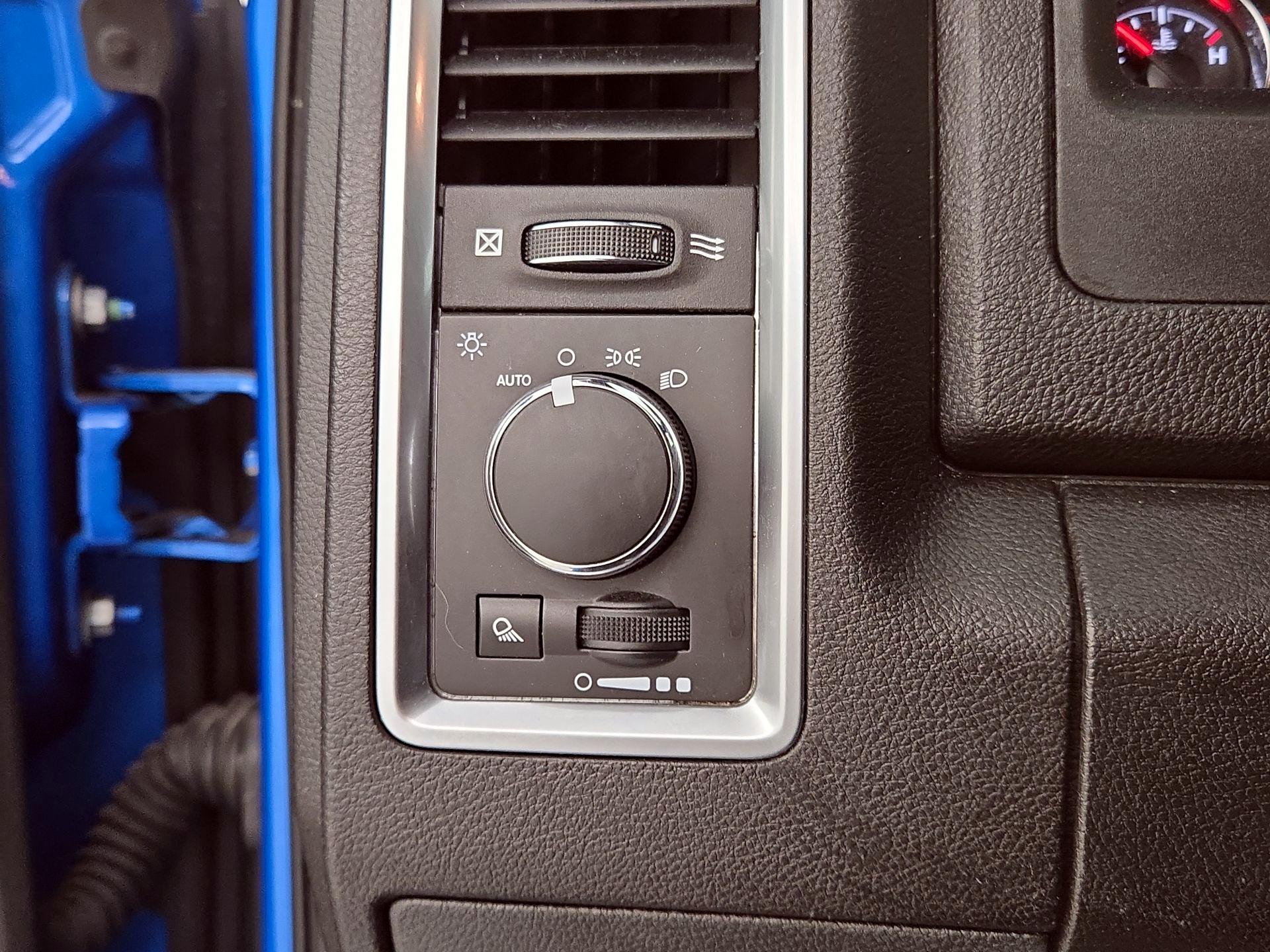 Thumbnail: 2021 RAM 1500 Classic - 13