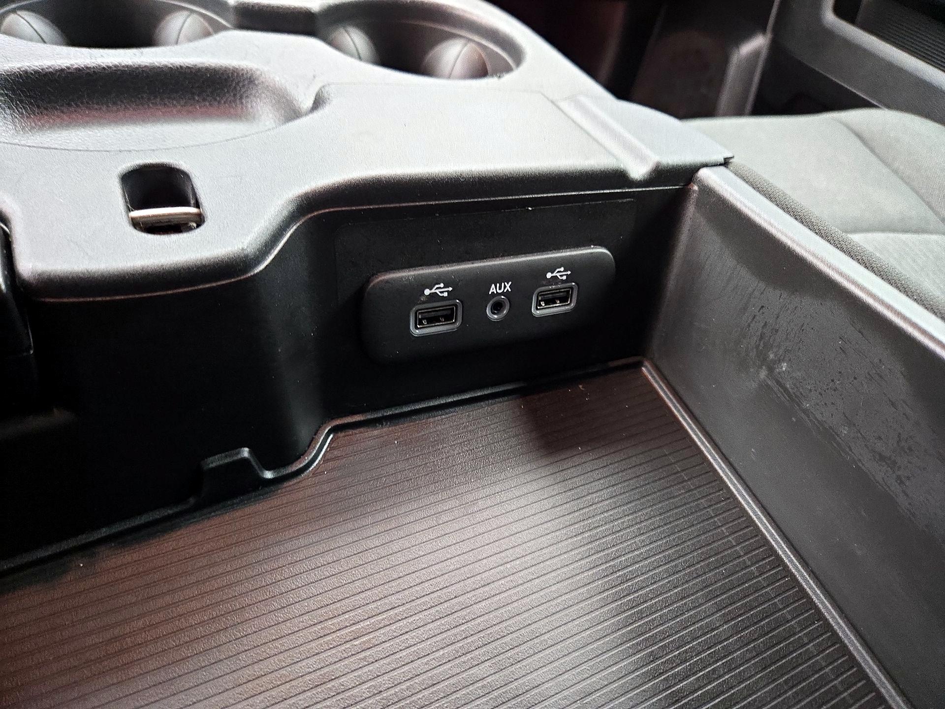 Thumbnail: 2021 RAM 1500 Classic - 18