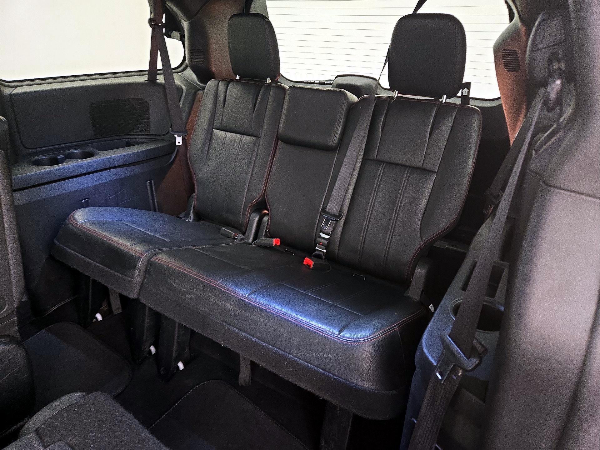 Thumbnail: 2018 Dodge Grand Caravan - 19