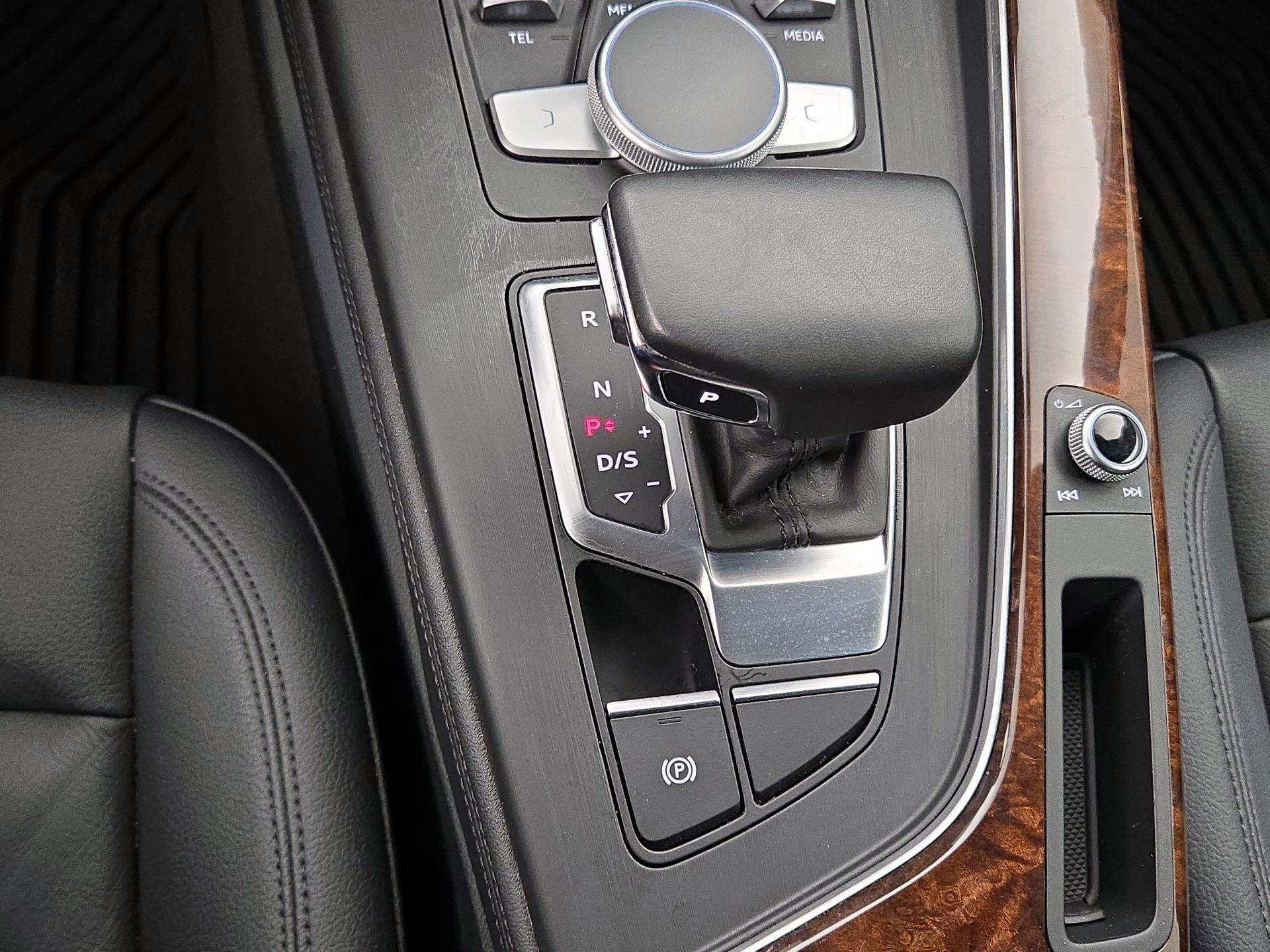 Thumbnail: 2019 Audi A4 - 18