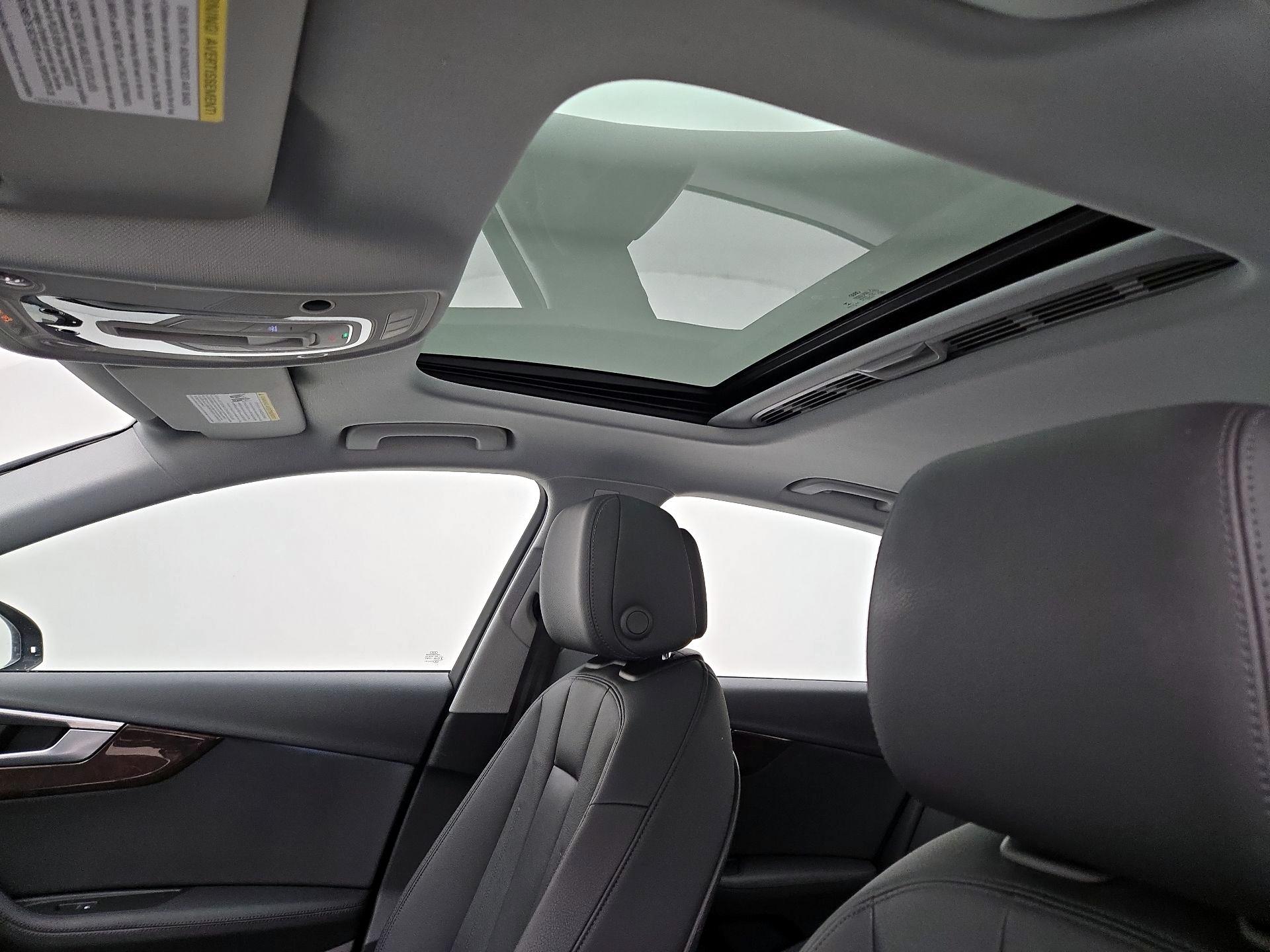 Thumbnail: 2019 Audi A4 - 20