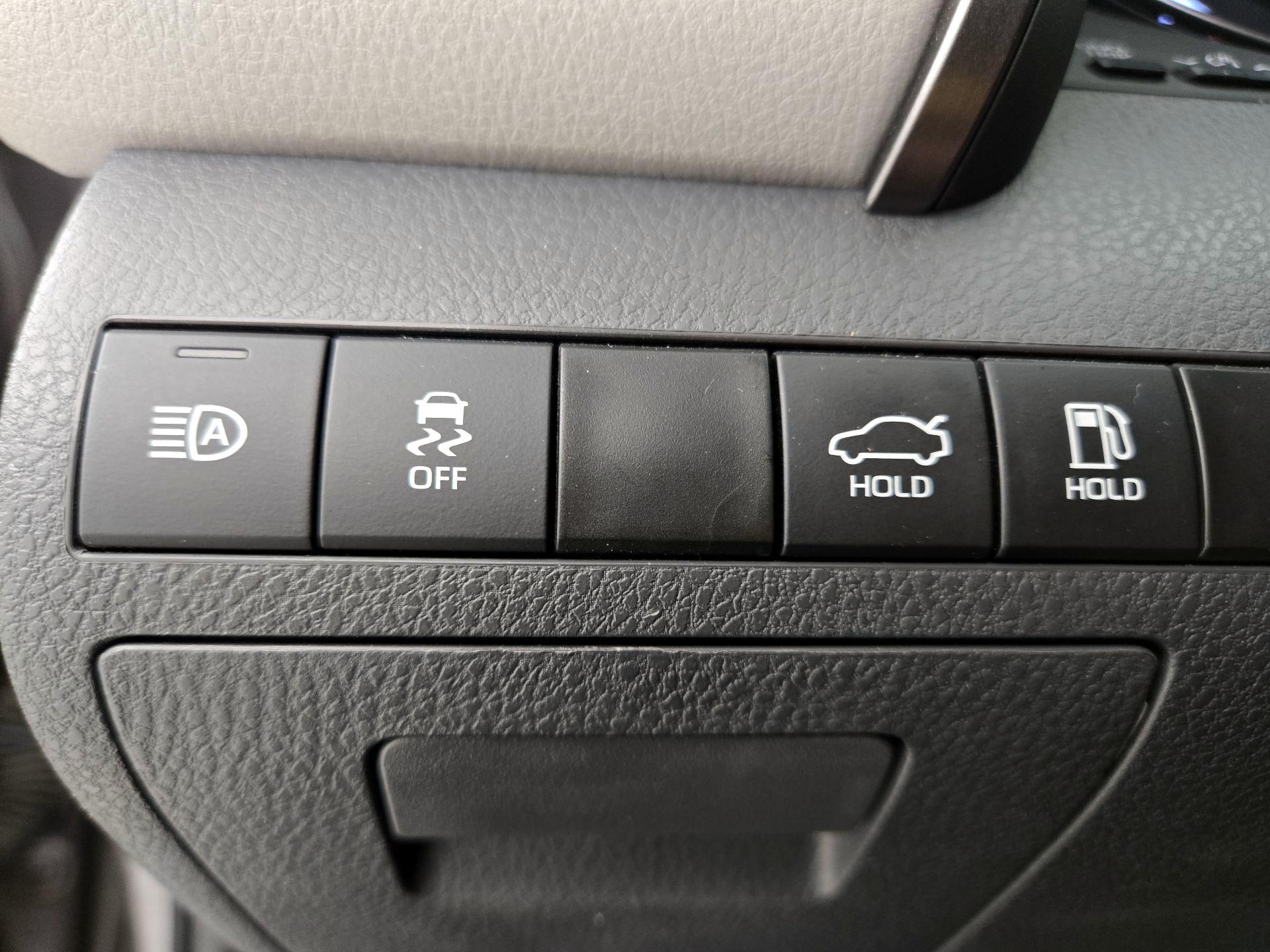 Thumbnail: 2023 Toyota Camry - 13