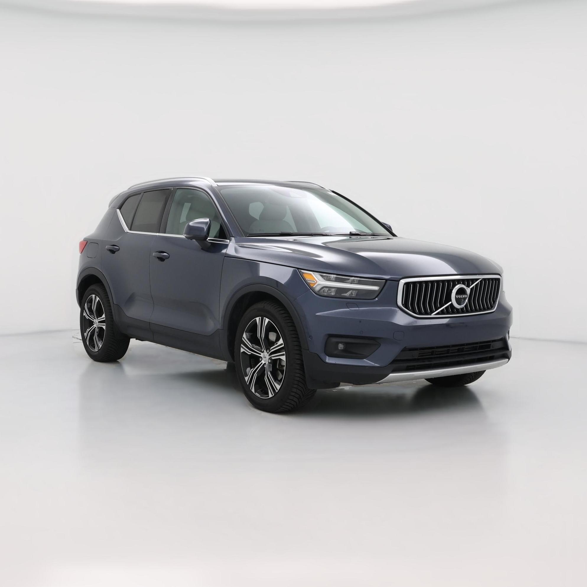 Thumbnail: 2020 Volvo XC40 - 1