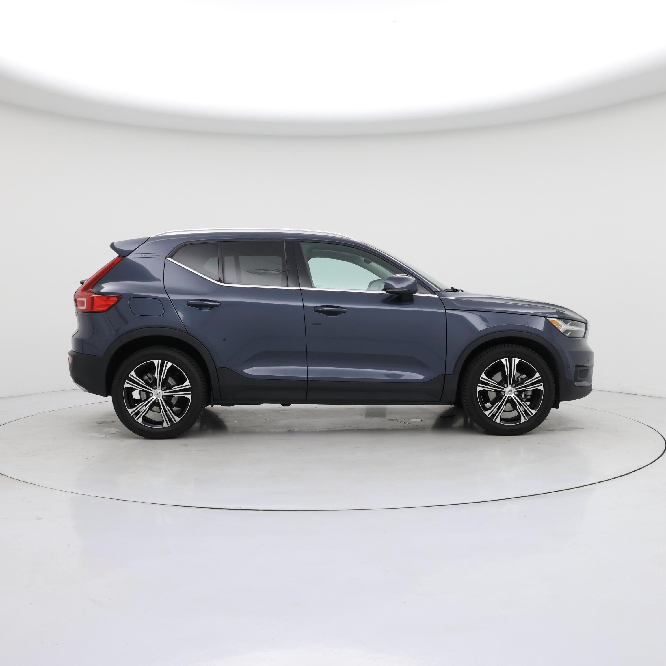 Thumbnail: 2020 Volvo XC40 - 7