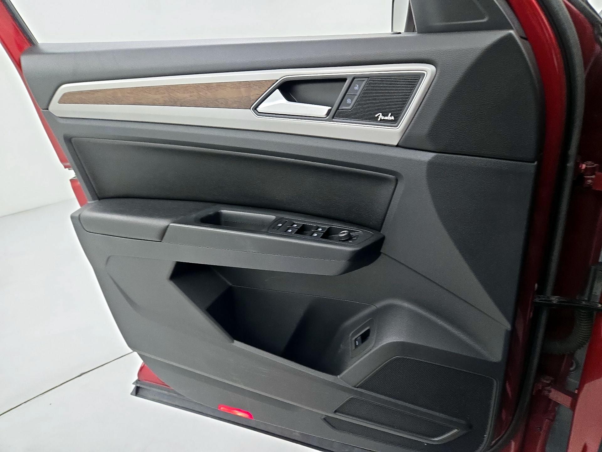 Thumbnail: 2018 Volkswagen Atlas - 12