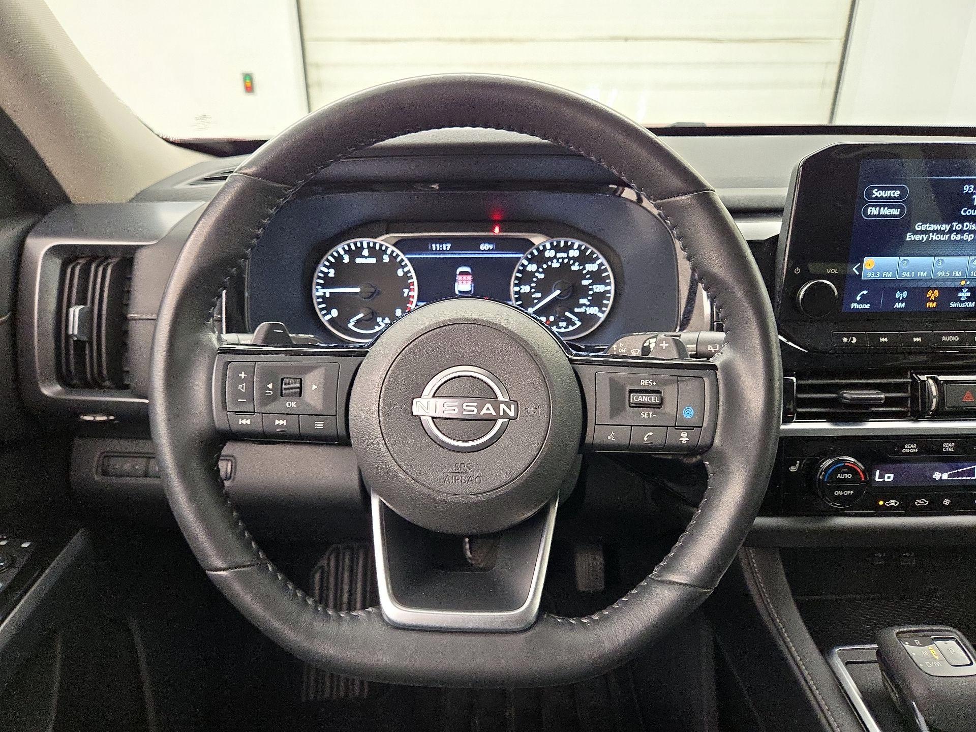 Thumbnail: 2022 Nissan Pathfinder - 10