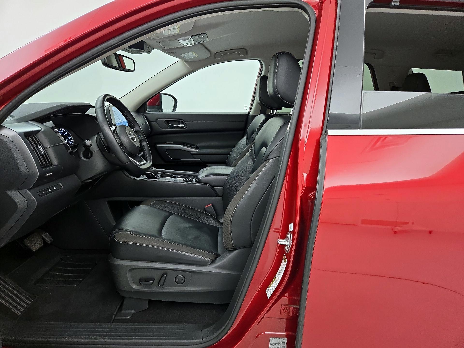 Thumbnail: 2022 Nissan Pathfinder - 11