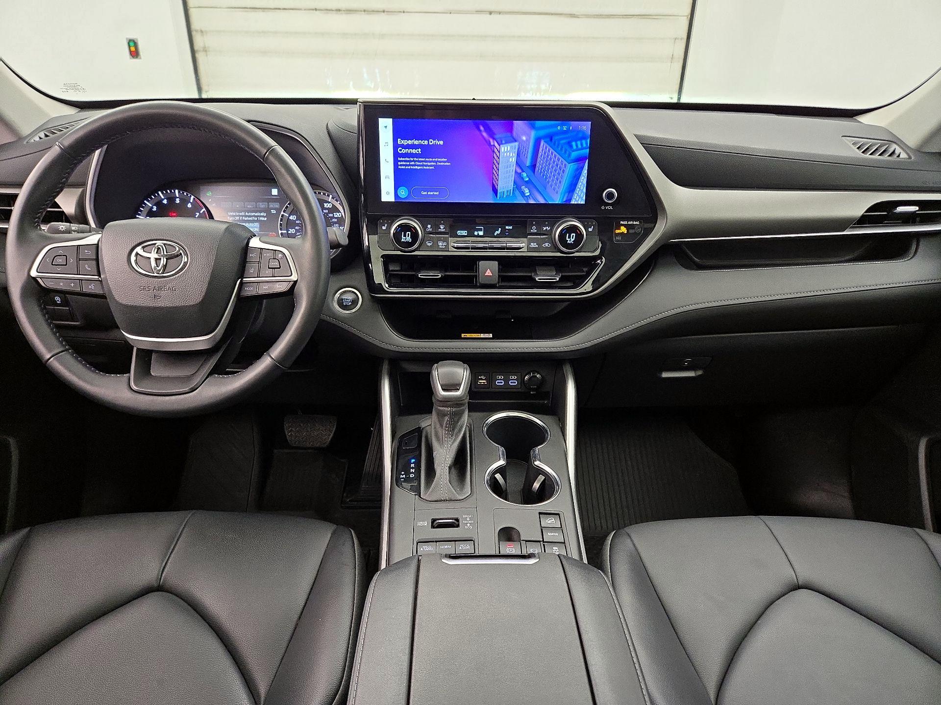 Thumbnail: 2024 Toyota Highlander - 9