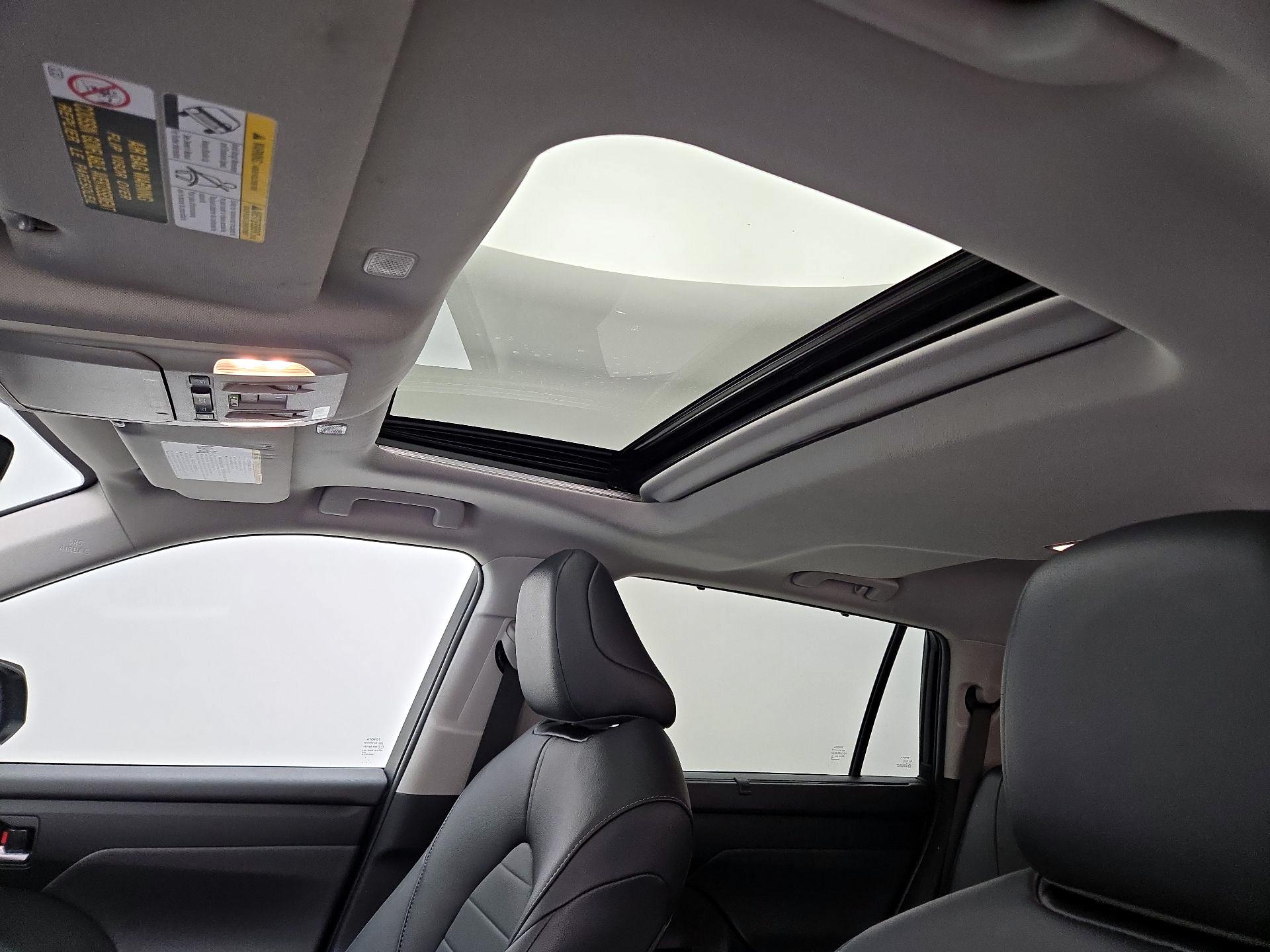 Thumbnail: 2024 Toyota Highlander - 19