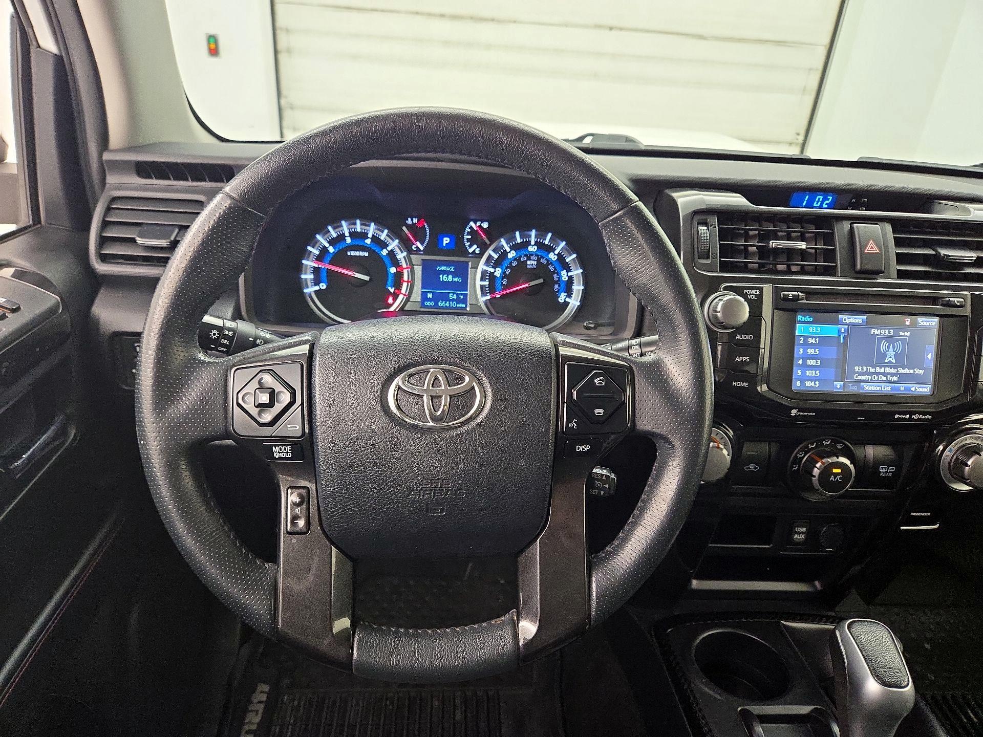 Thumbnail: 2019 Toyota 4Runner - 10
