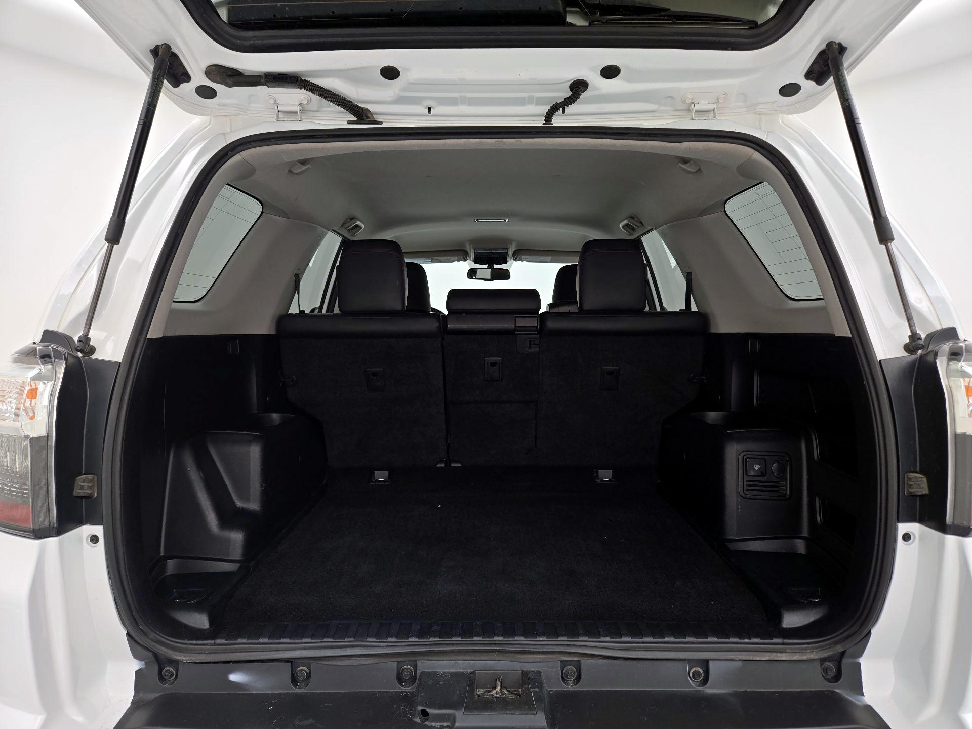 Thumbnail: 2019 Toyota 4Runner - 20