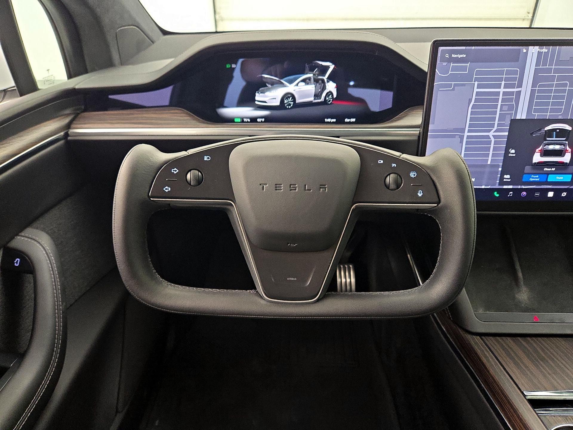 Thumbnail: 2022 Tesla Model X - 10