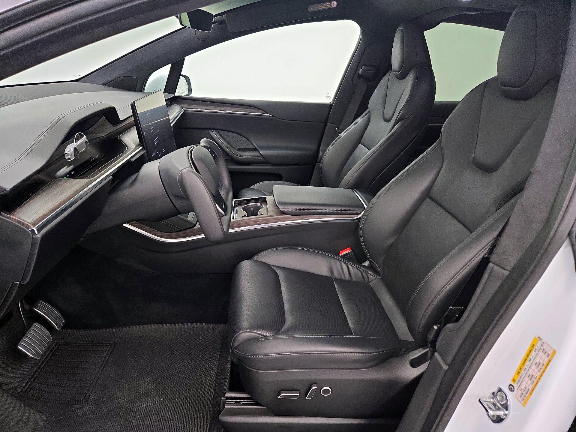 Thumbnail: 2022 Tesla Model X - 11