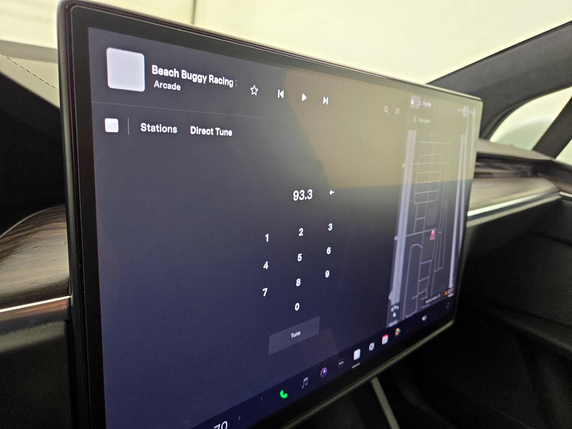 Thumbnail: 2022 Tesla Model X - 15