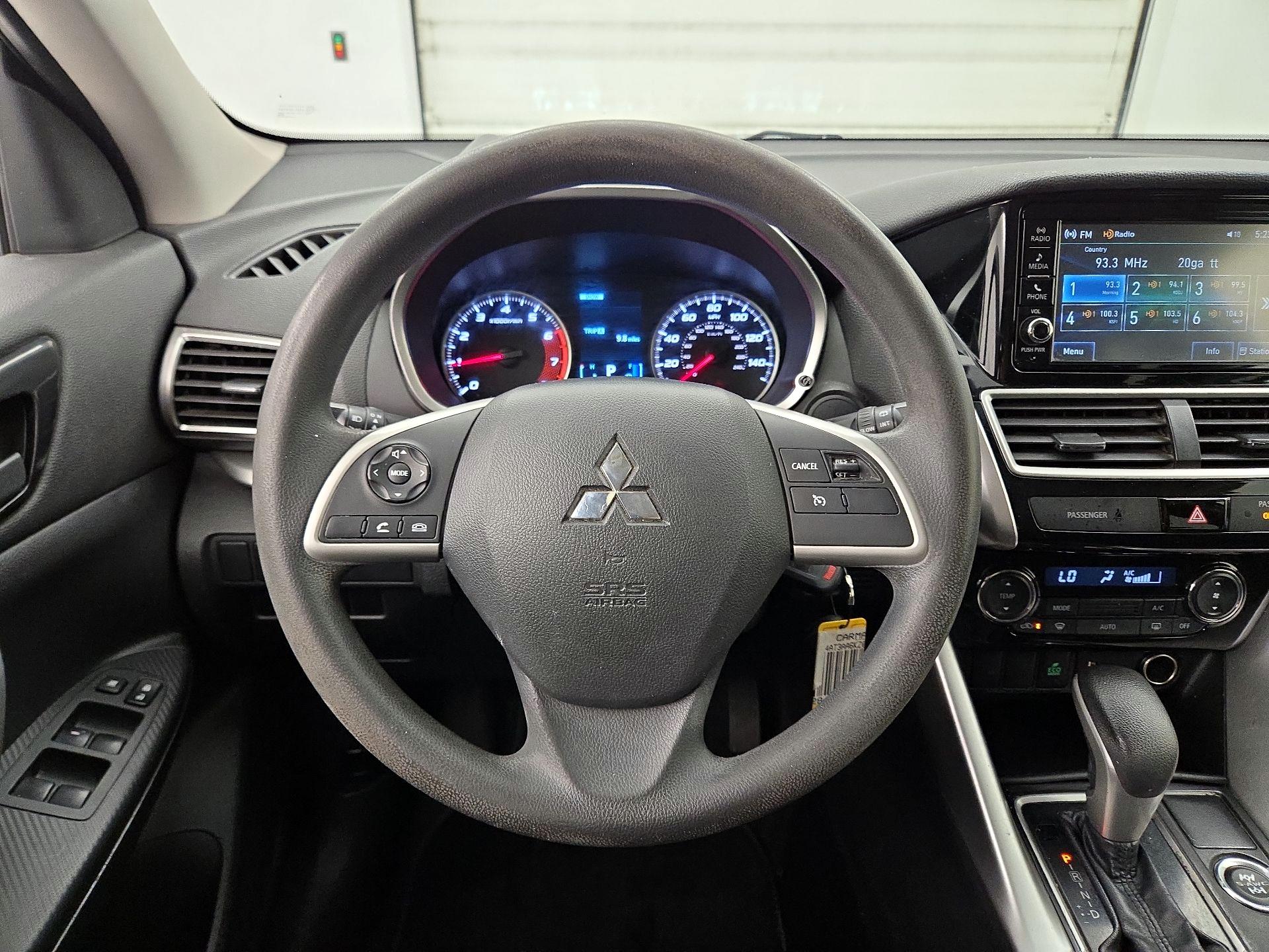 Thumbnail: 2019 Mitsubishi Eclipse Cross - 10