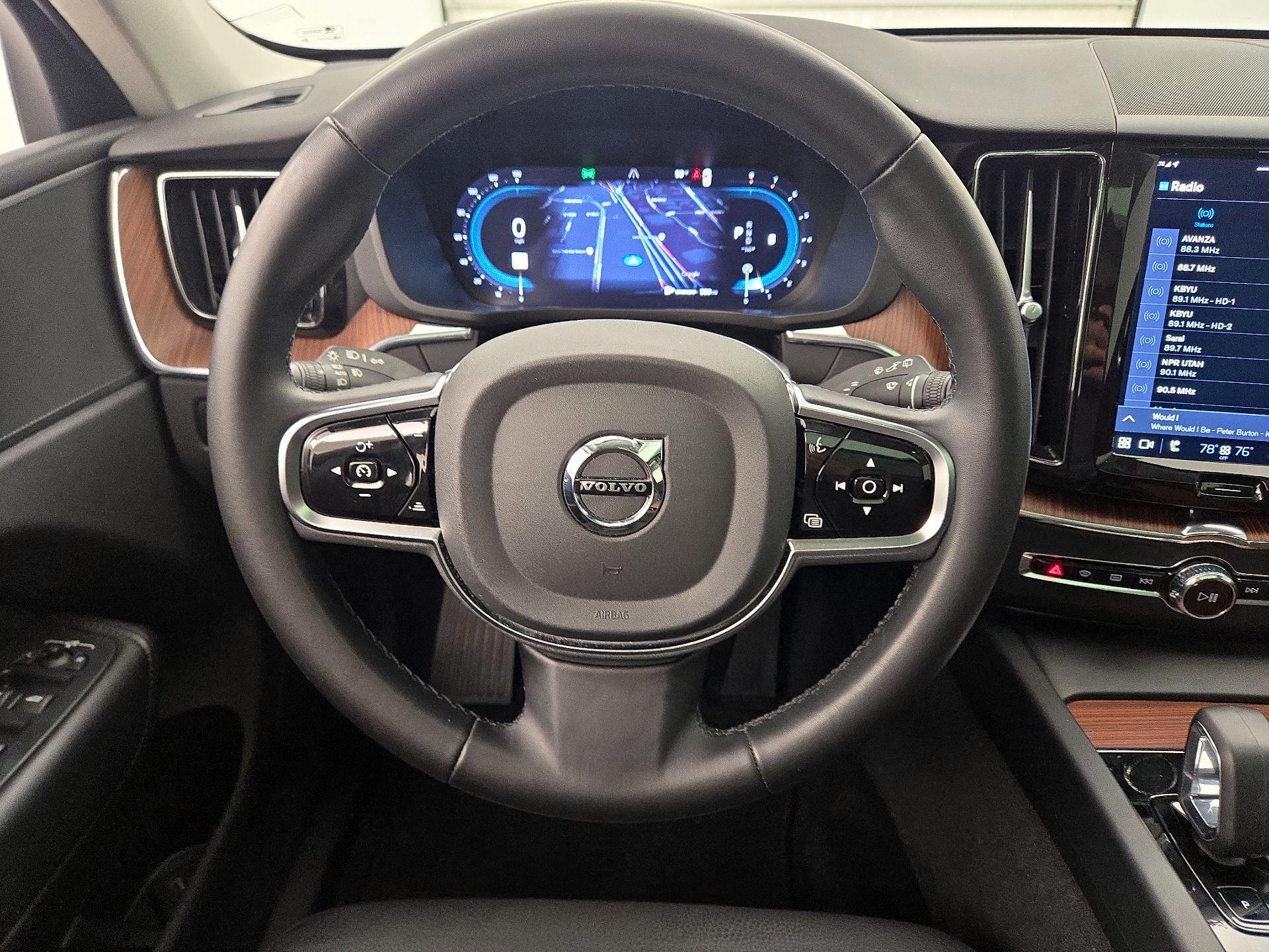 Thumbnail: 2024 Volvo XC60 - 10