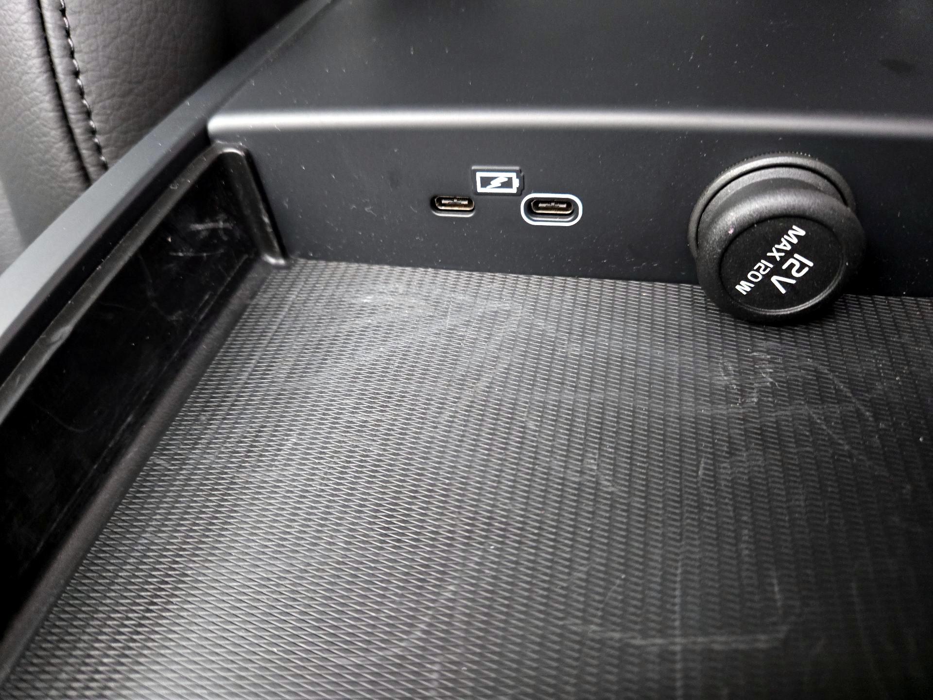 Thumbnail: 2023 Volvo S60 - 19