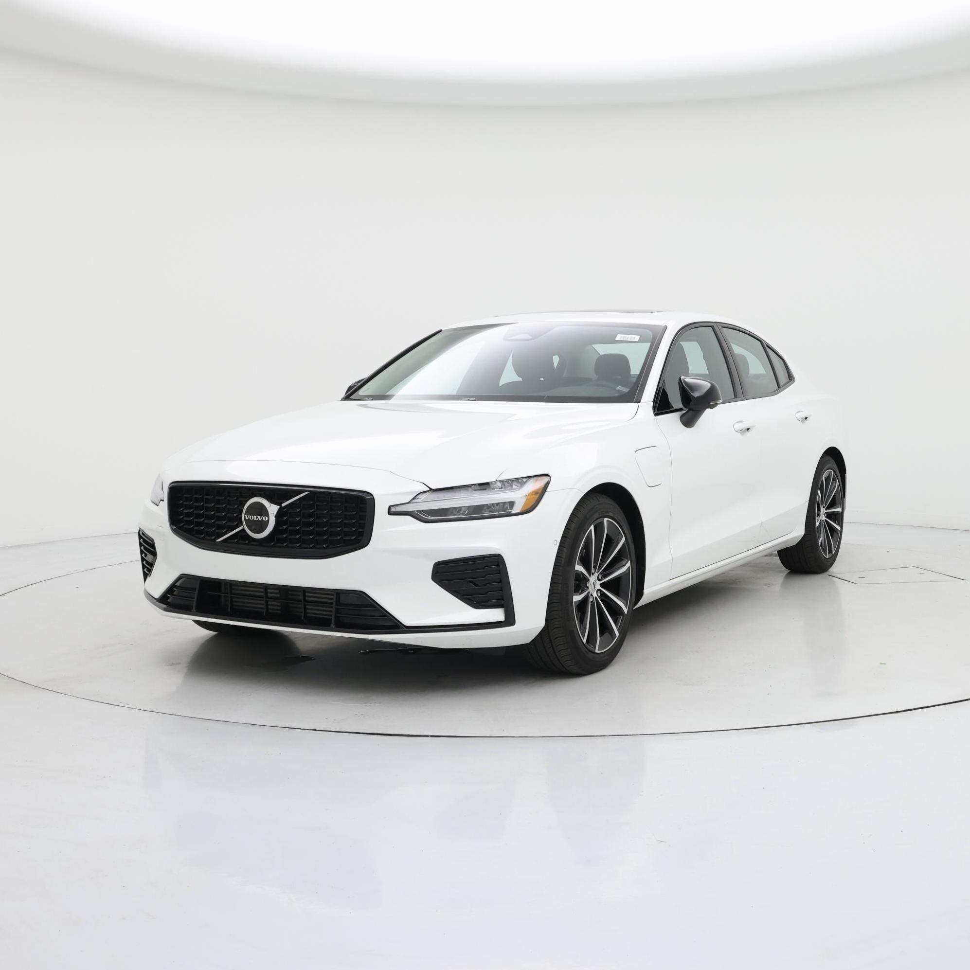 Thumbnail: 2023 Volvo S60 - 4