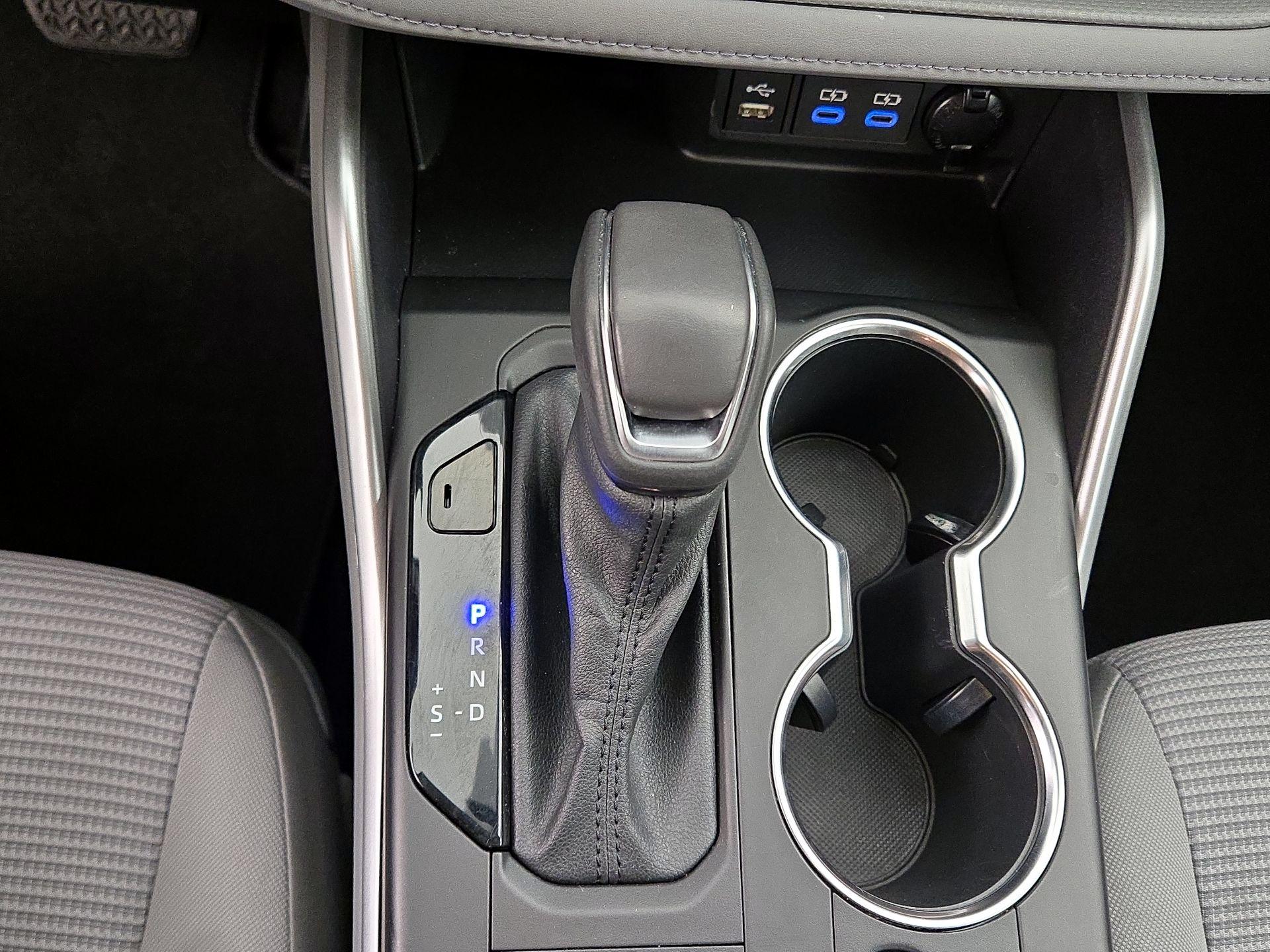 Thumbnail: 2022 Toyota Highlander - 17