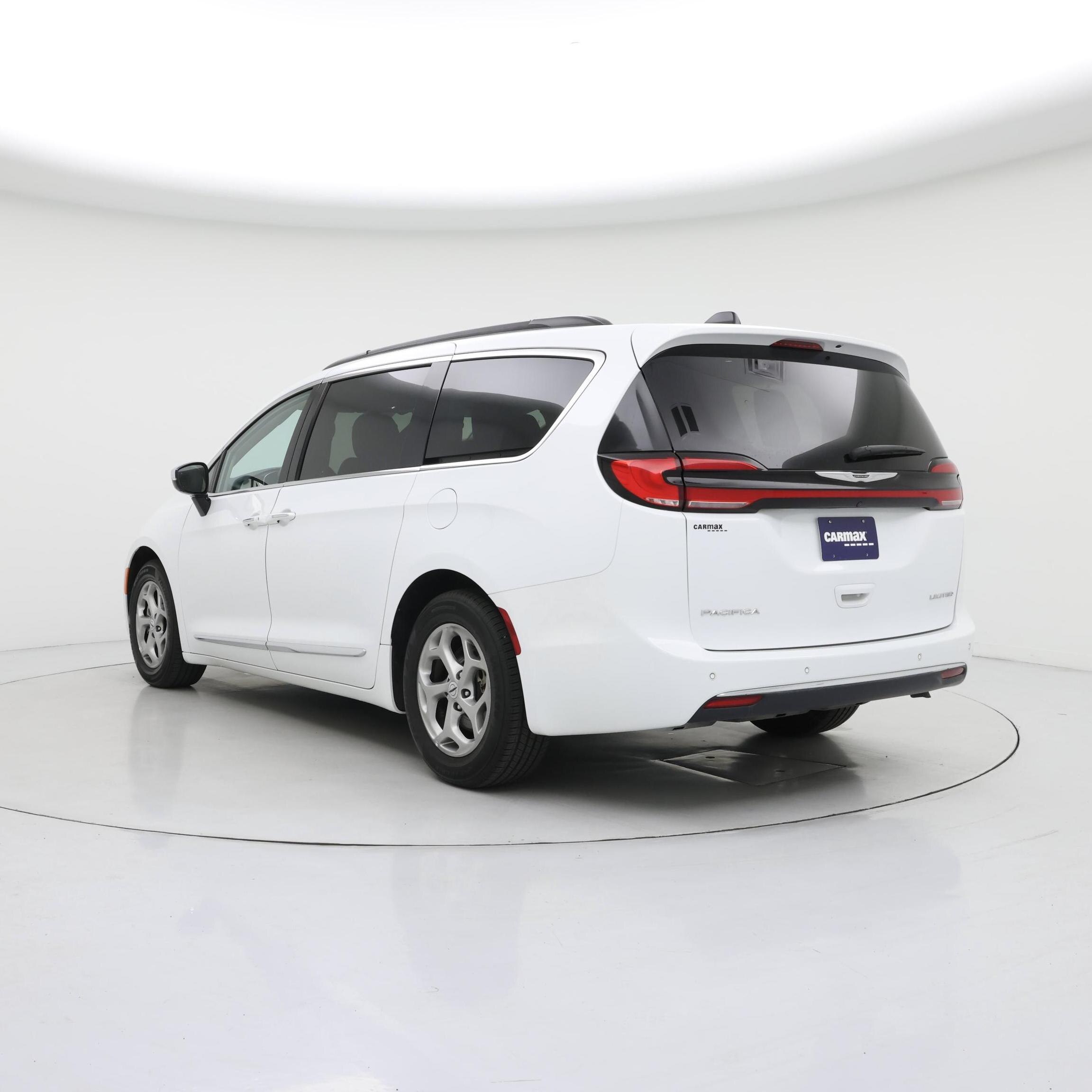 Thumbnail: 2023 Chrysler Pacifica - 2