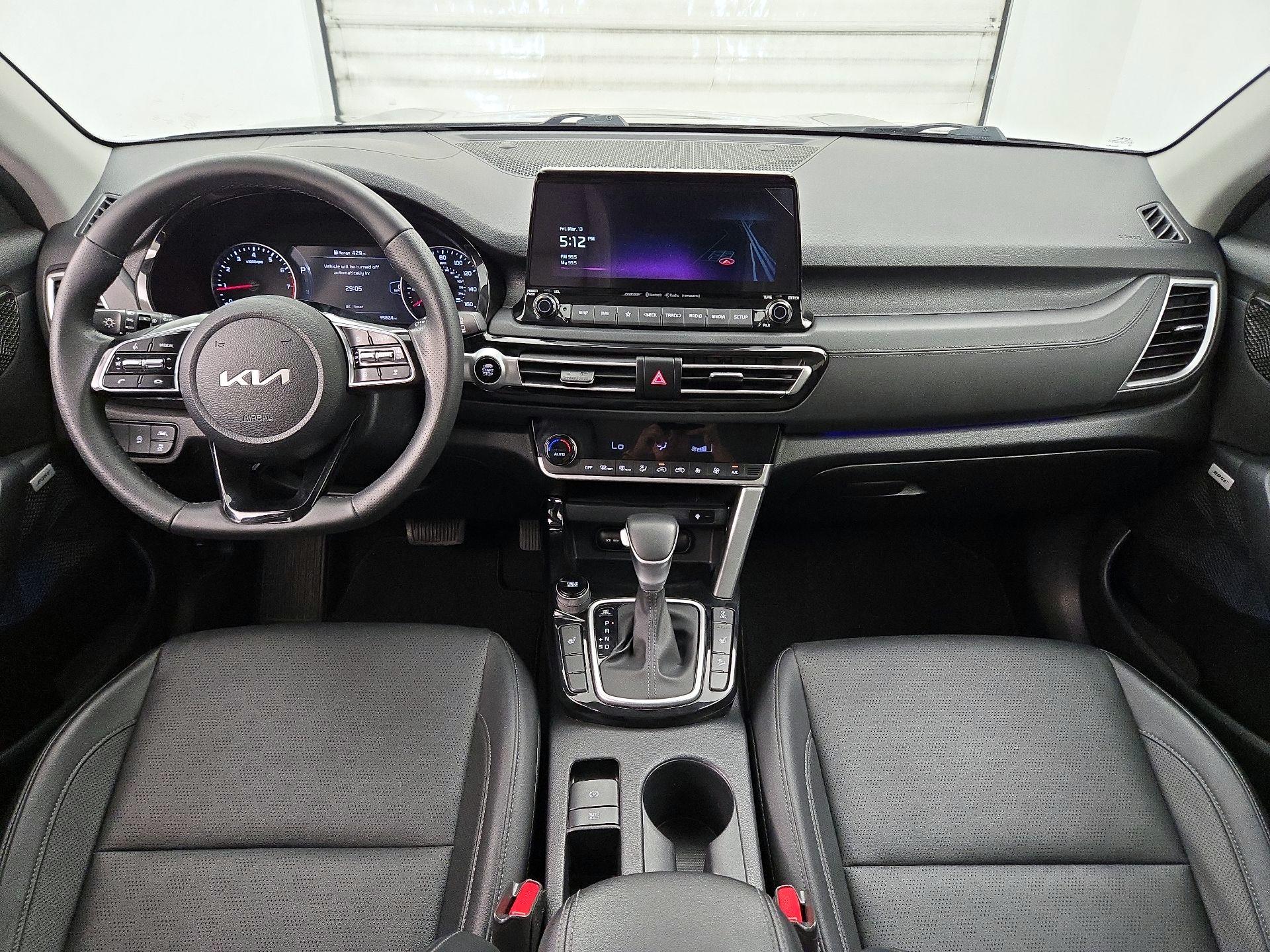 Thumbnail: 2023 Kia Seltos - 9