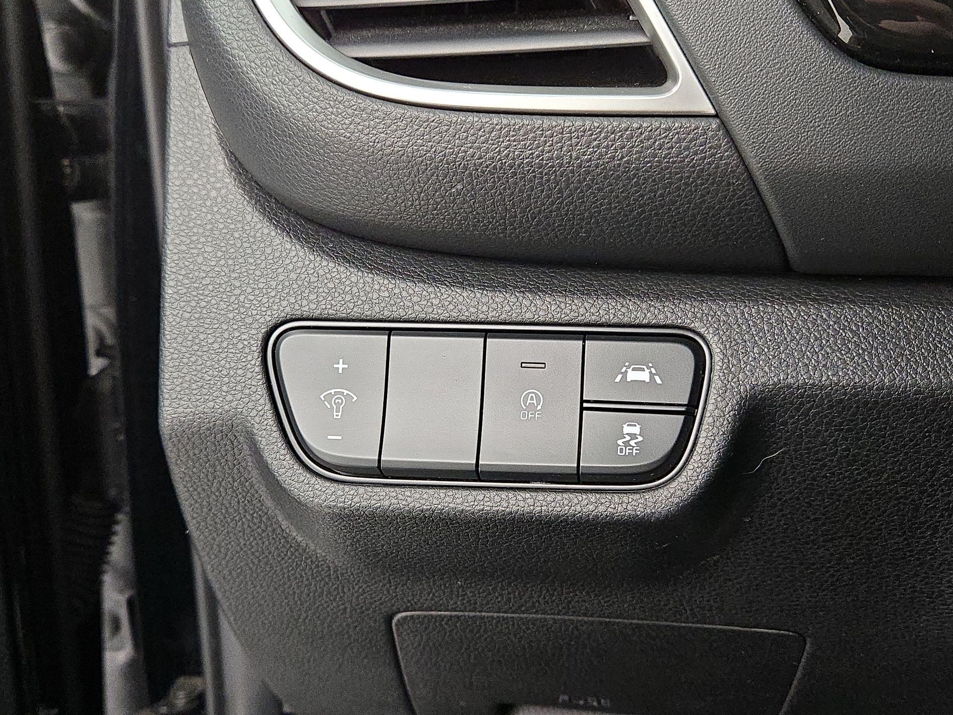 Thumbnail: 2023 Kia Seltos - 13