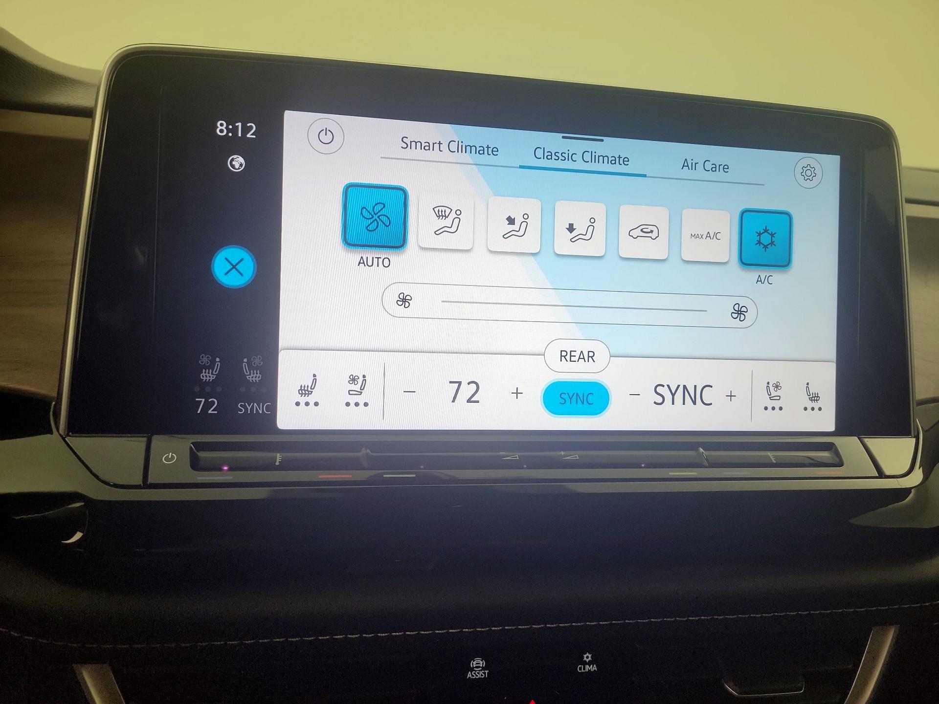 Thumbnail: 2024 Volkswagen Atlas - 16