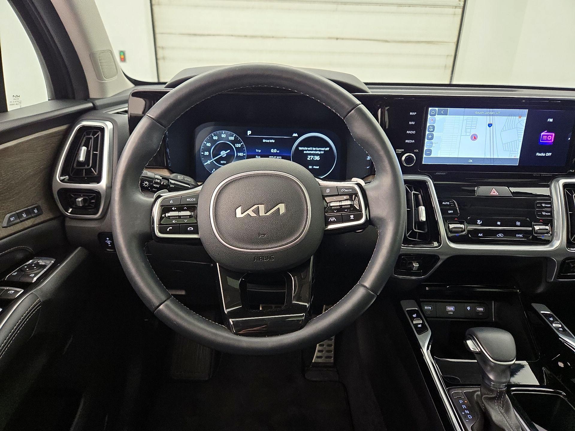 Thumbnail: 2023 Kia Sorento - 10