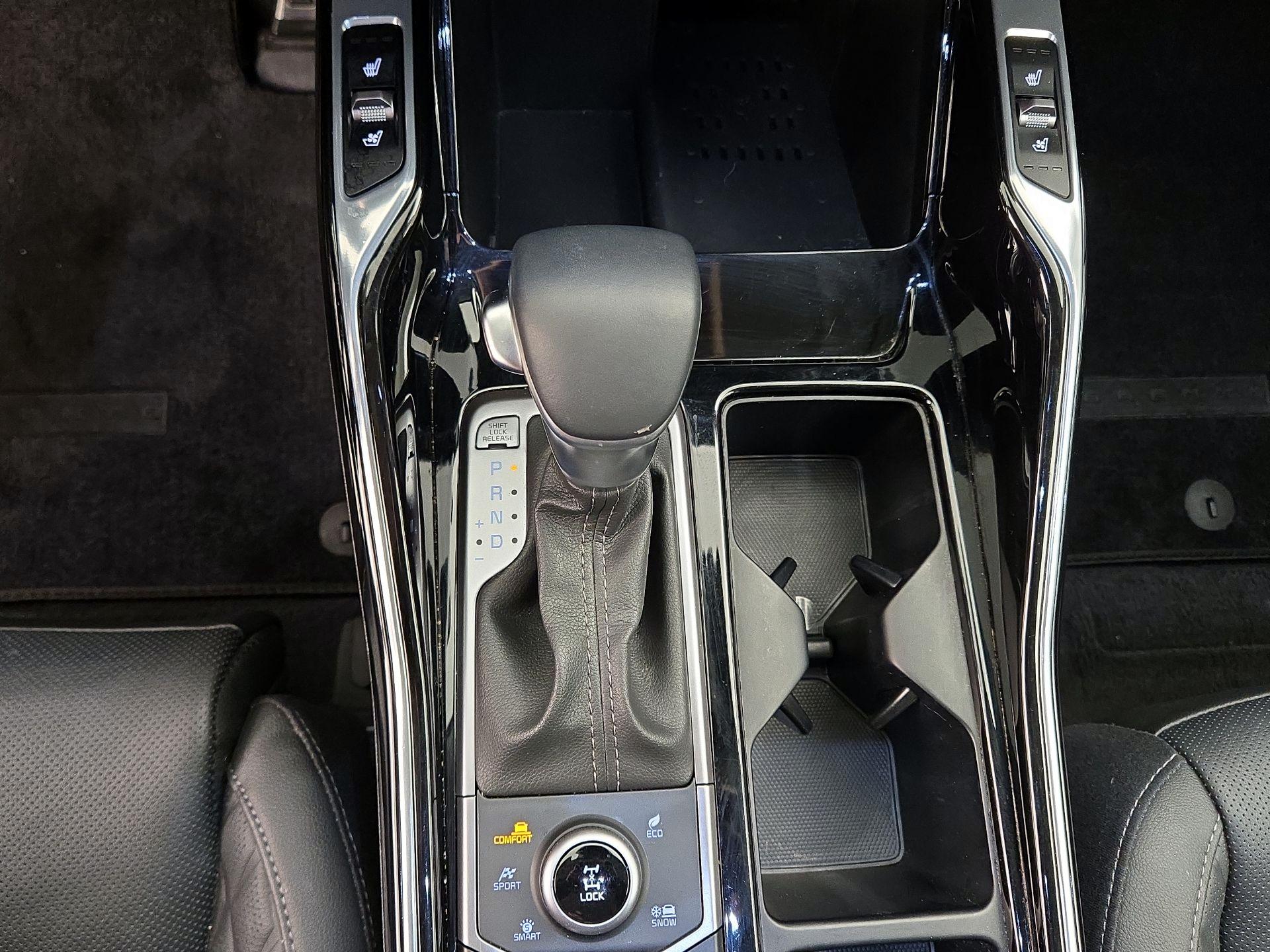 Thumbnail: 2023 Kia Sorento - 18