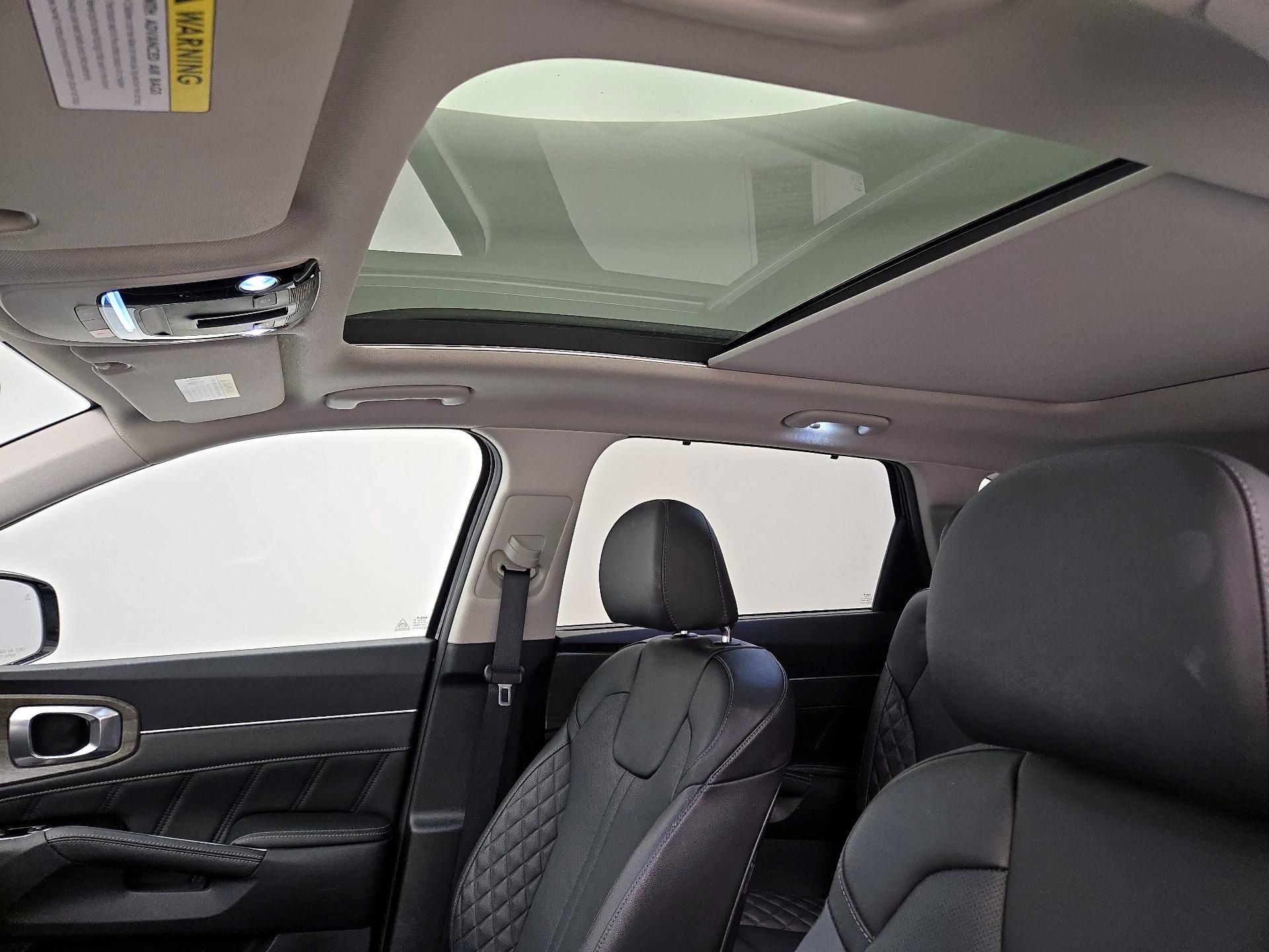 Thumbnail: 2023 Kia Sorento - 20