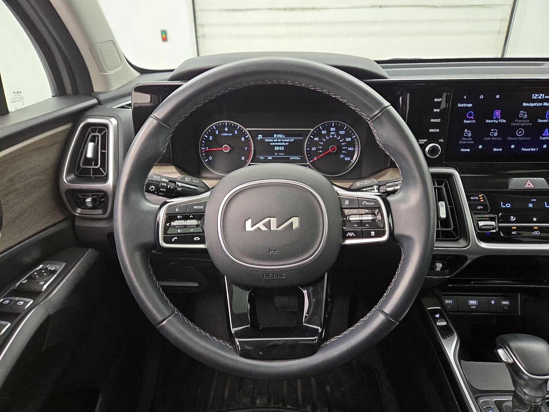 Thumbnail: 2023 Kia Sorento - 10