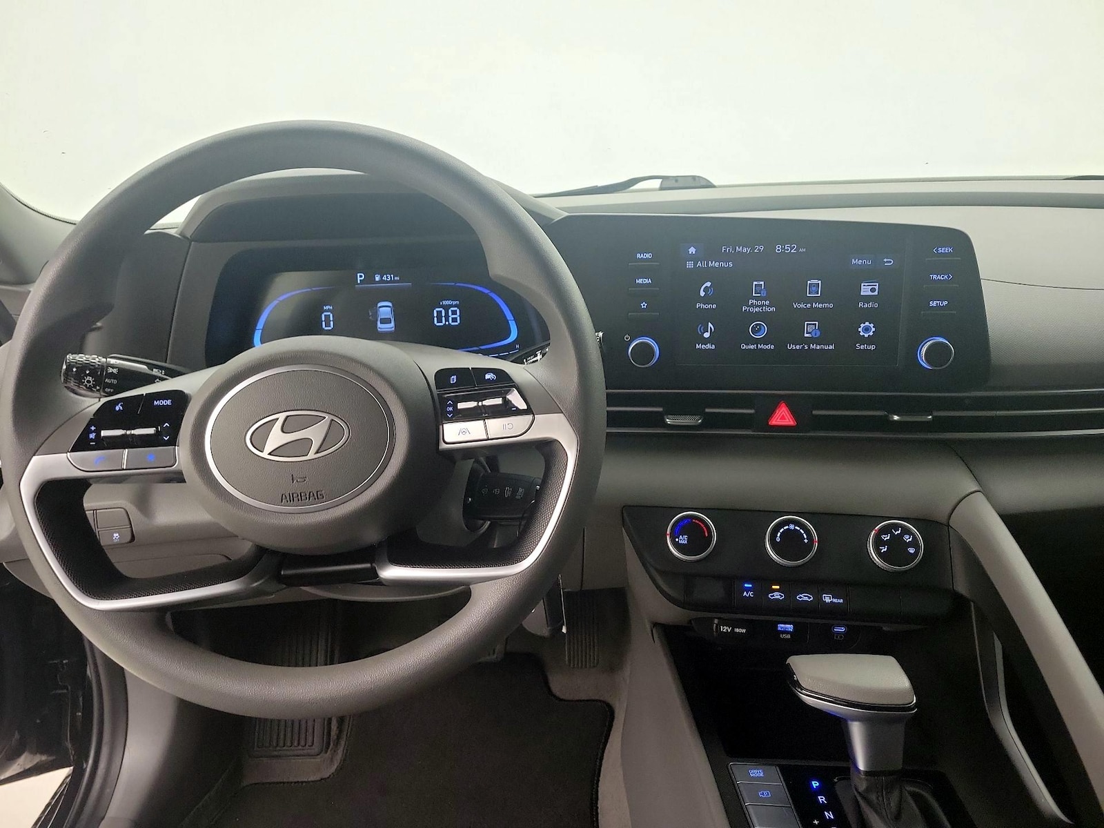 2025 Hyundai Elantra SE - Photo 10