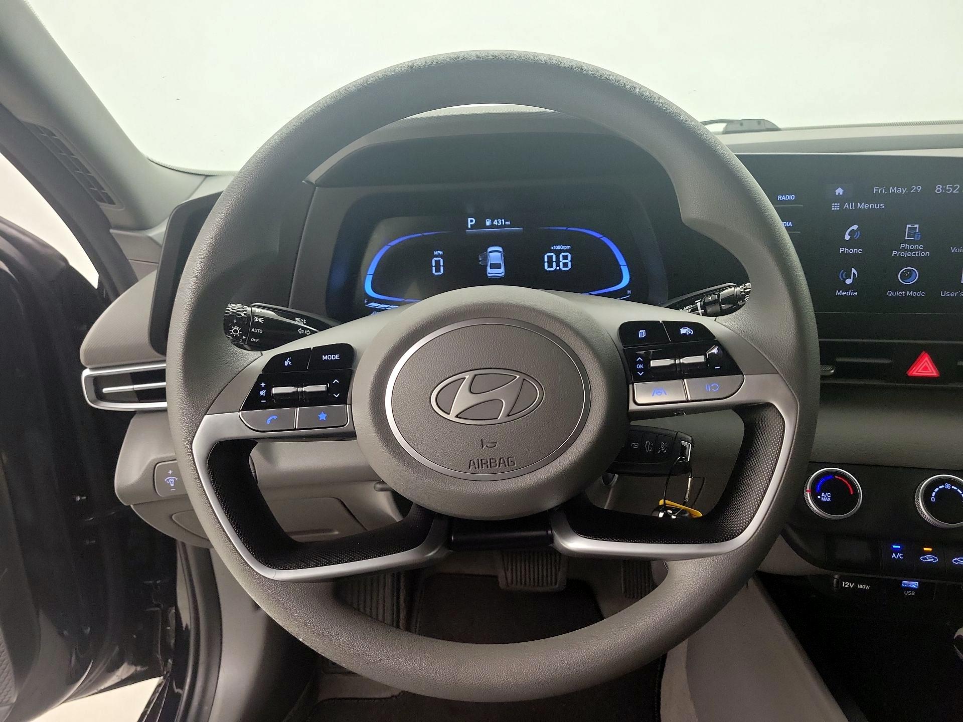 Thumbnail: 2025 Hyundai Elantra - 10